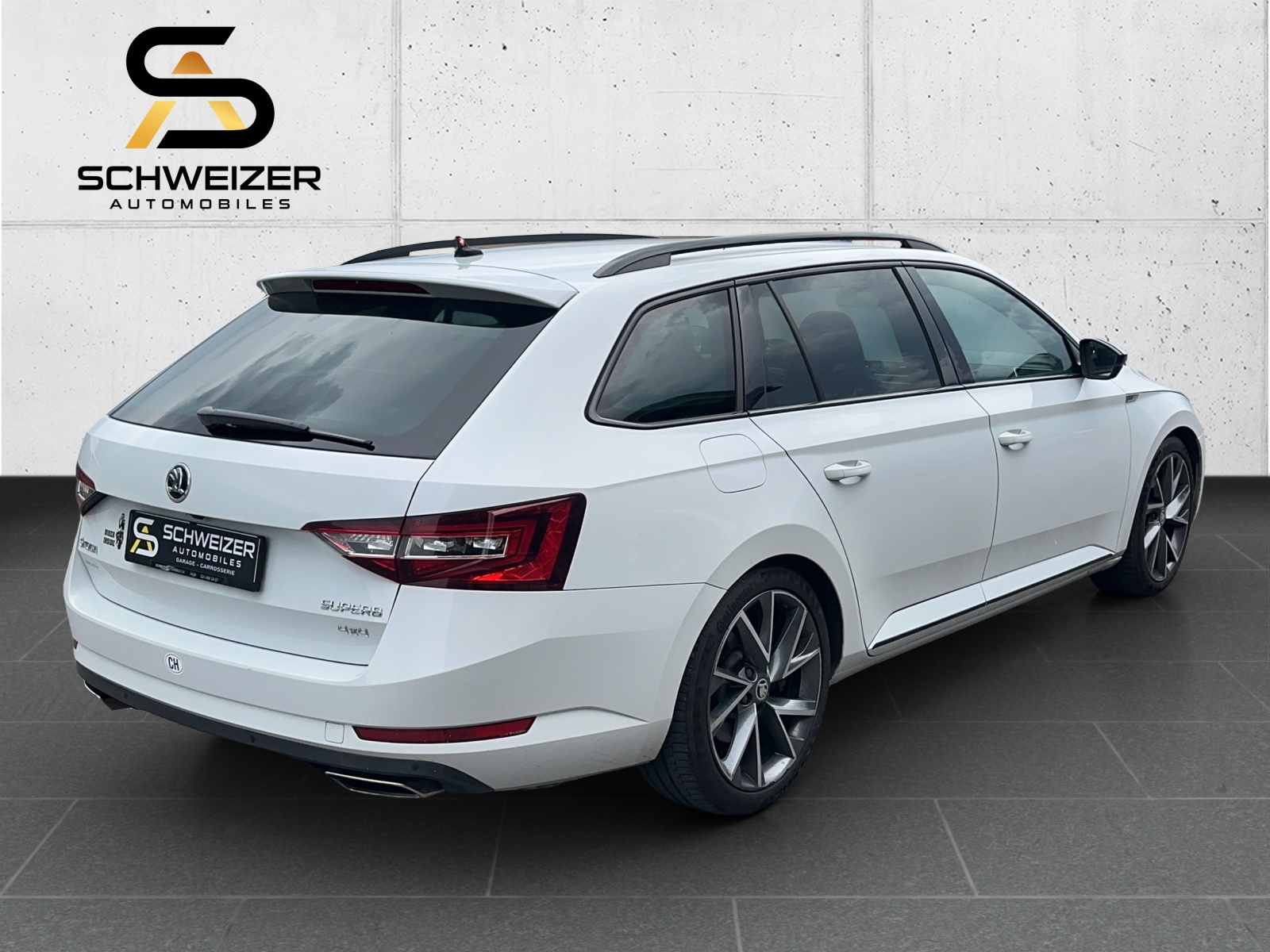 SKODA Superb Combi 2.0 TSI Sport Line DSG 4x4-image-6