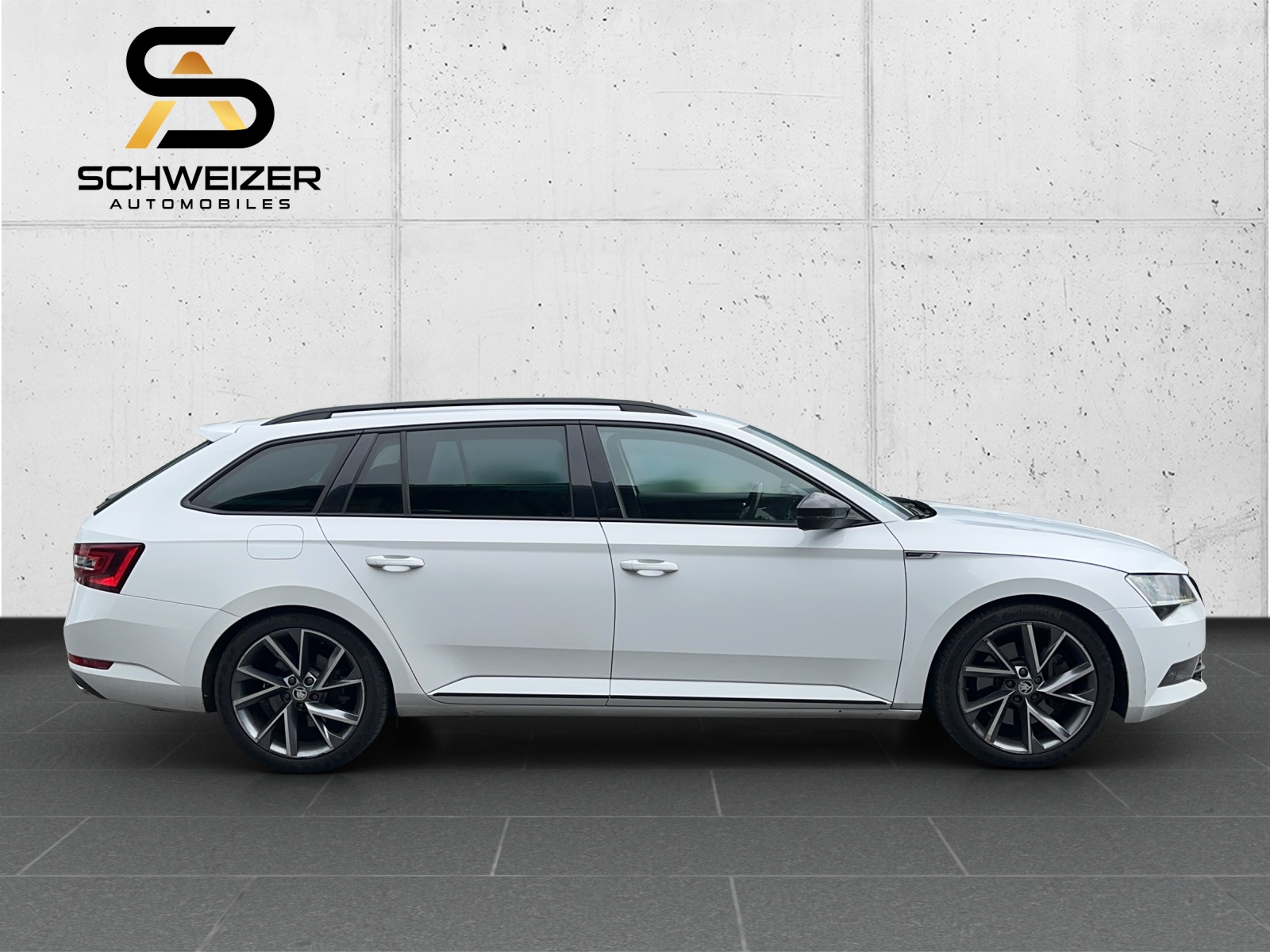 SKODA Superb Combi 2.0 TSI Sport Line DSG 4x4-image-4