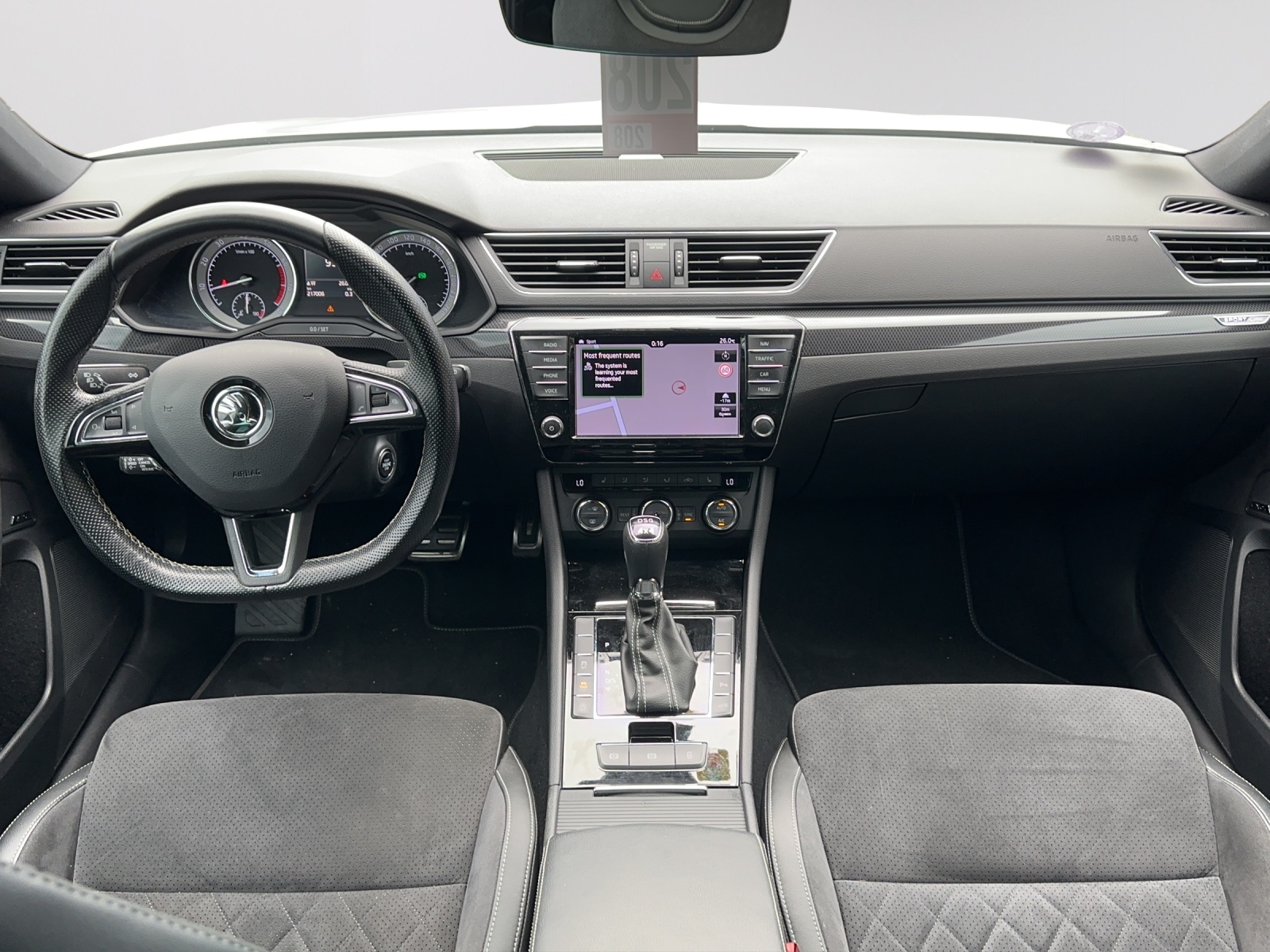 SKODA Superb Combi 2.0 TSI Sport Line DSG 4x4-image-8