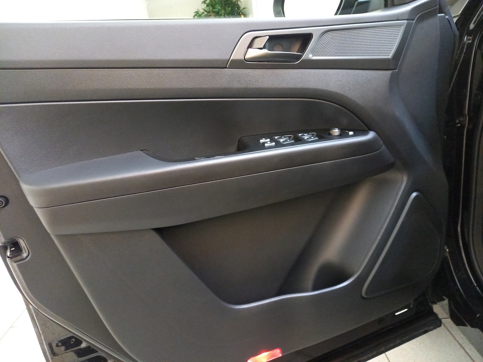 KGM-SsangYong Musso 2.2 e-XDI Blackline-image-11