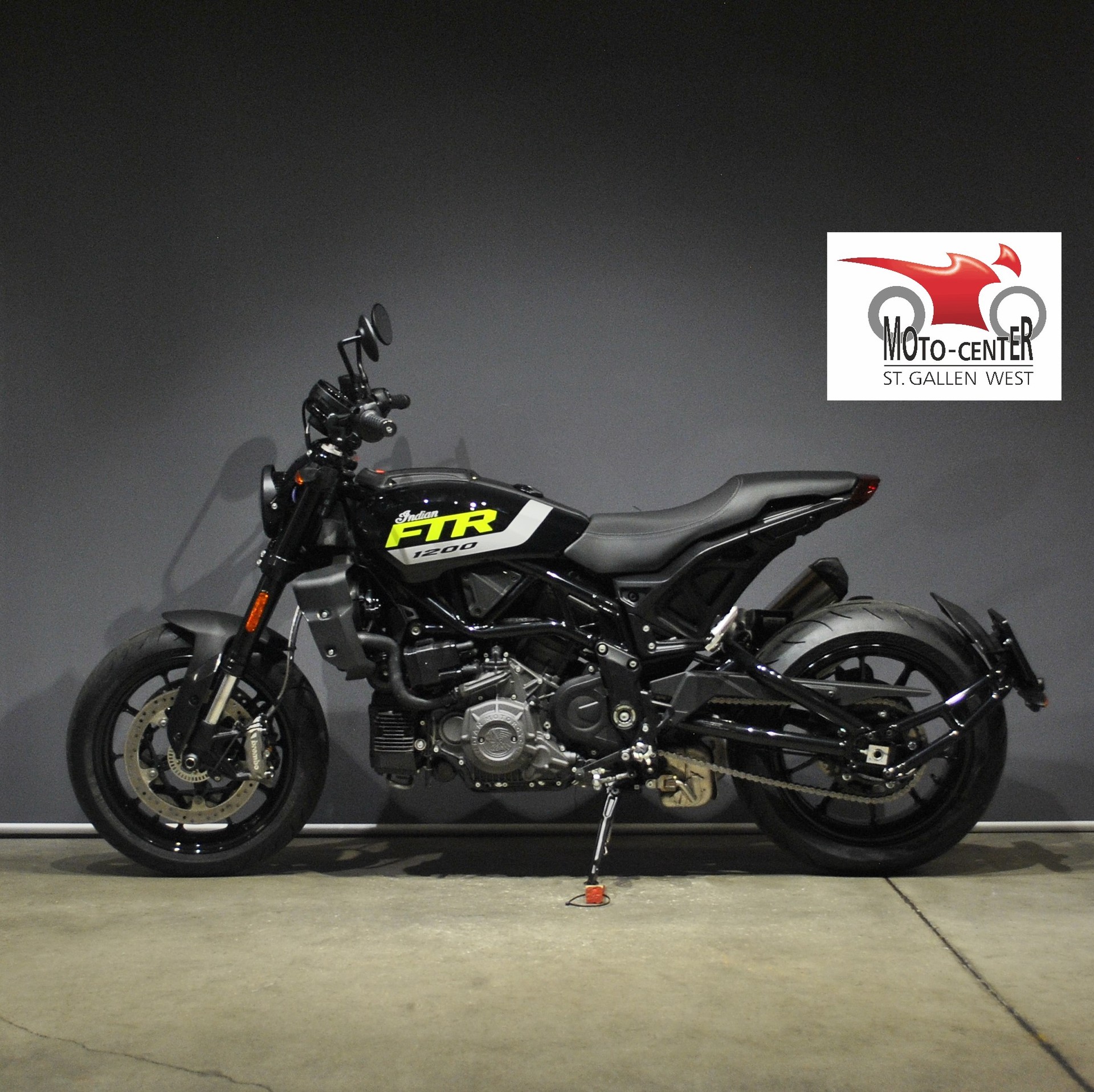 INDIAN FTR-showroom-element-2