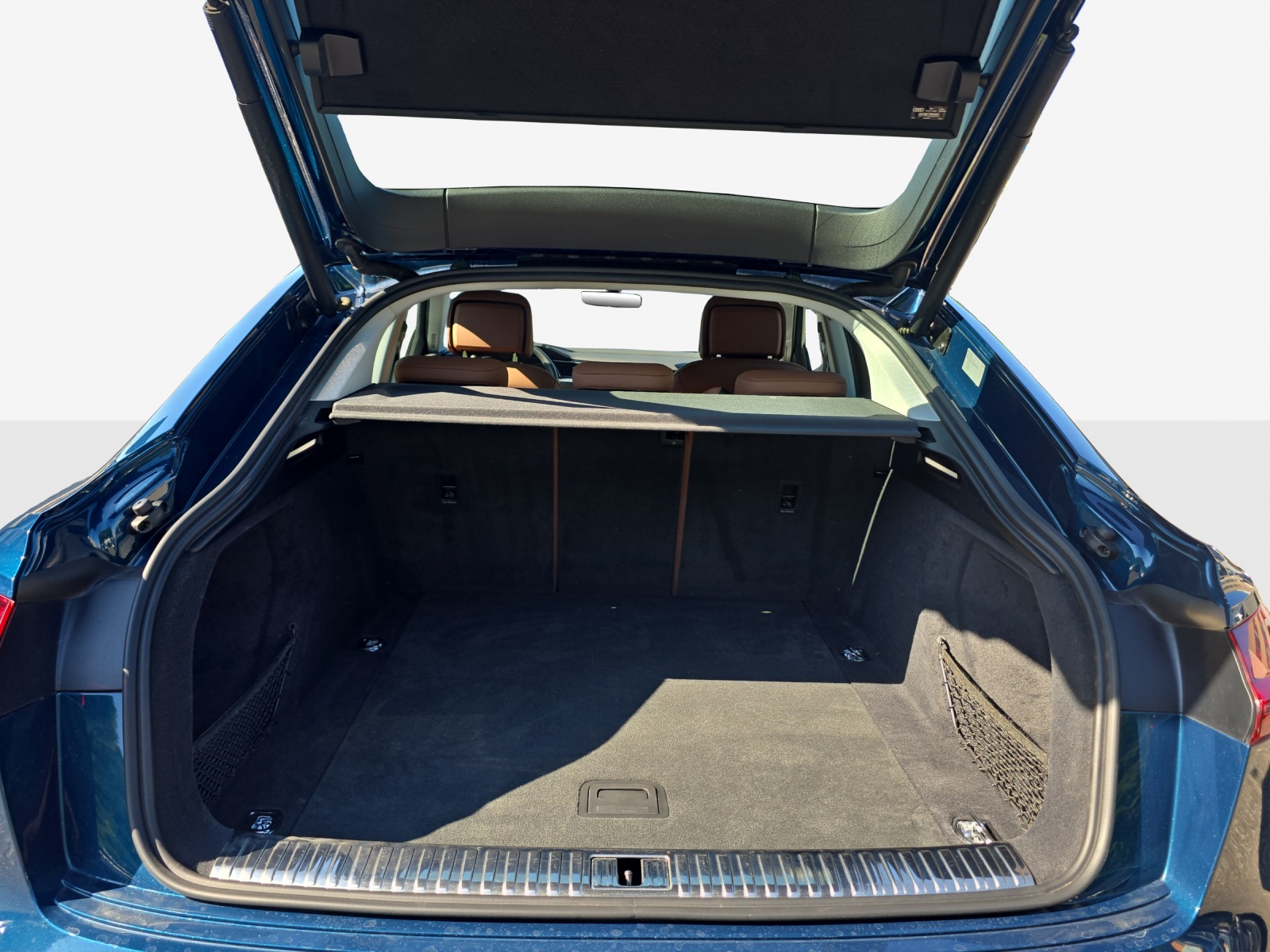 AUDI e-tron 50 Sportback quattro-image-9