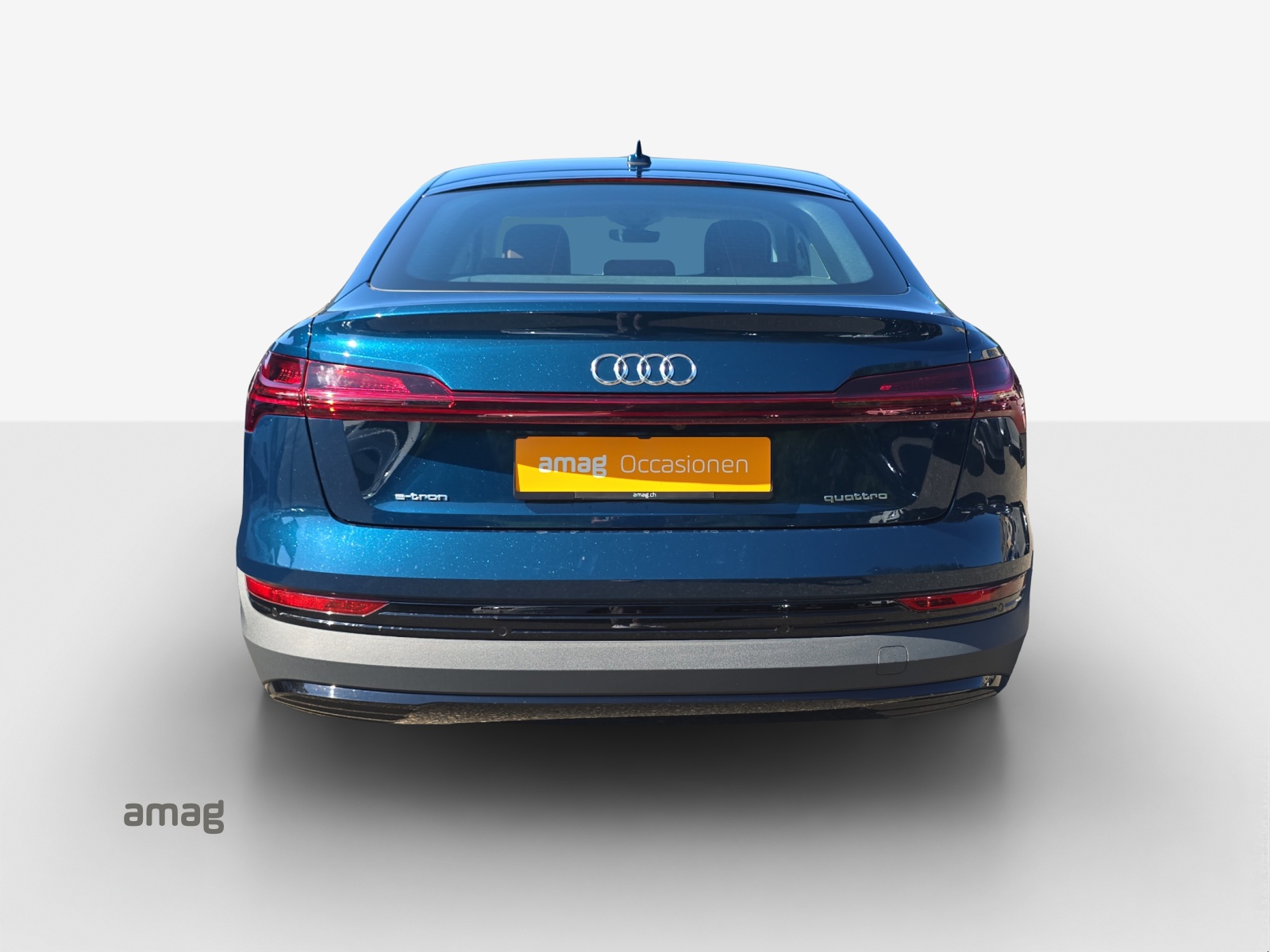 AUDI e-tron 50 Sportback quattro-image-4