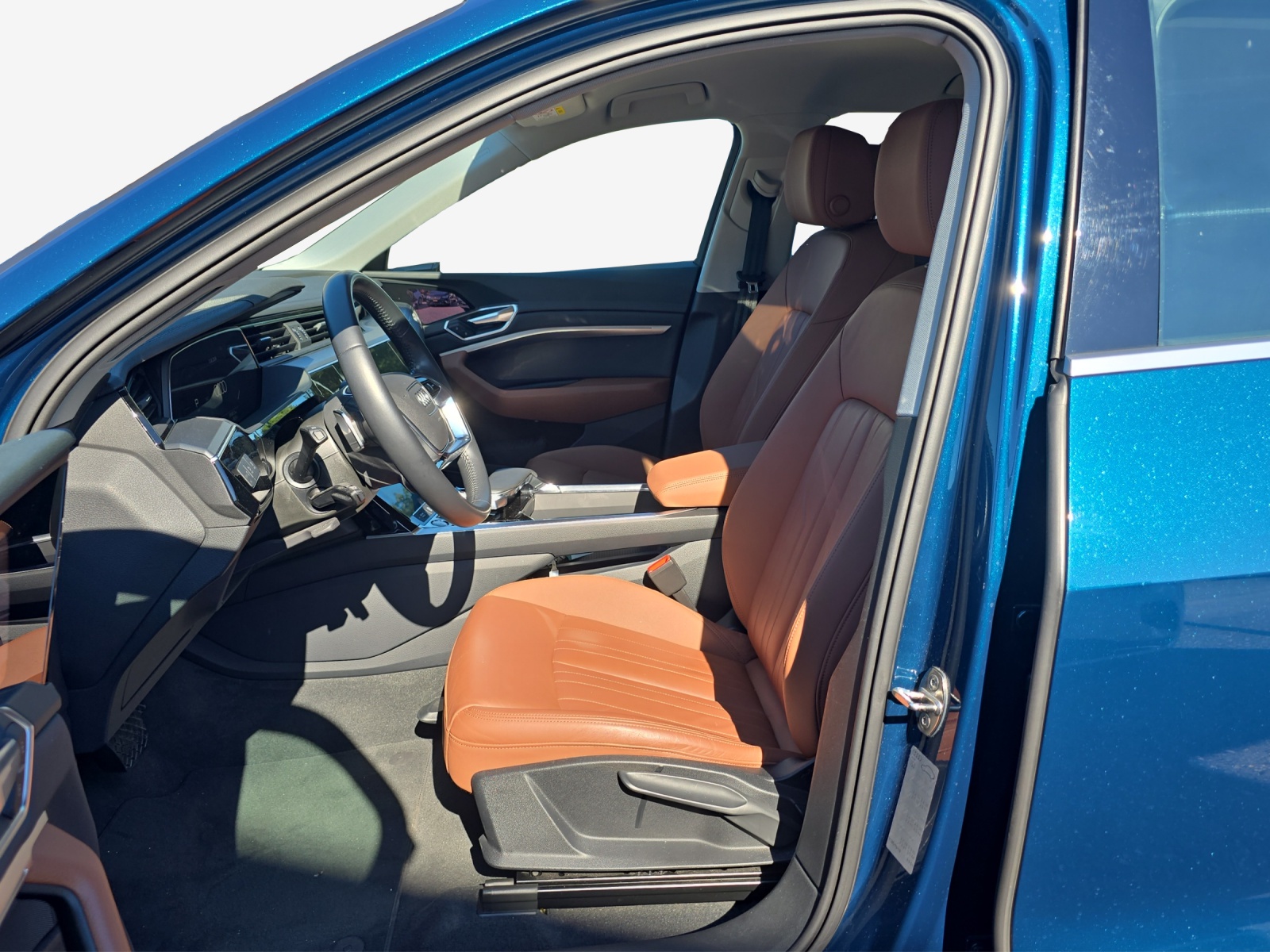 AUDI e-tron 50 Sportback quattro-image-13