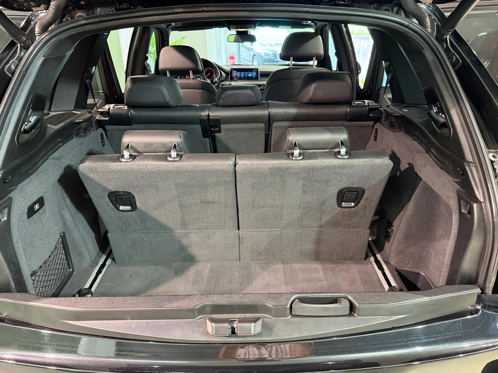 BMW X5 xDrive M50d Steptronic-image-14