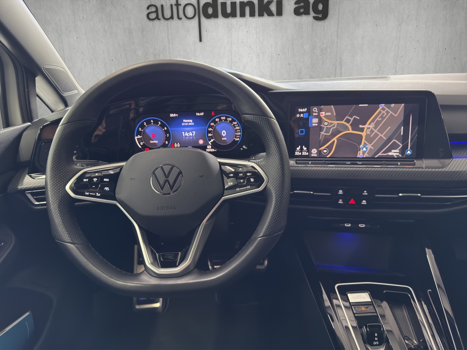 VW Golf 1.5 eTSI mHEV ACT R-Line DSG-image-8