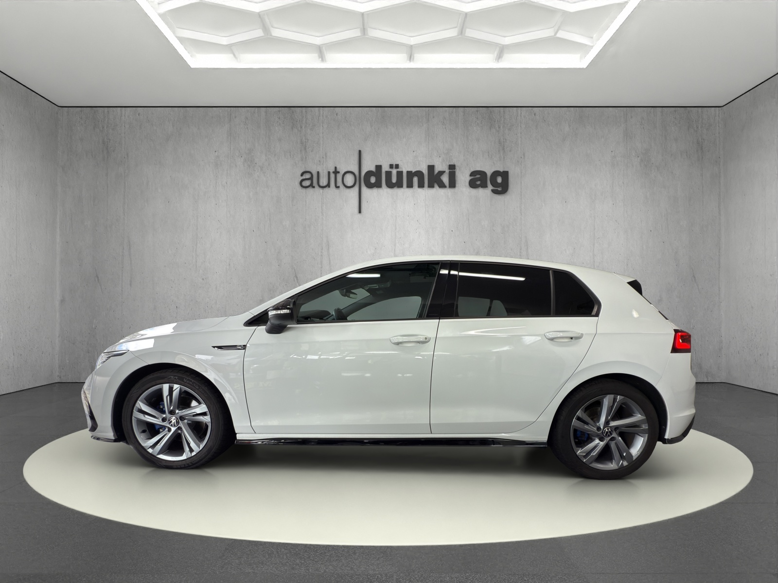 VW Golf 1.5 eTSI mHEV ACT R-Line DSG-image-1