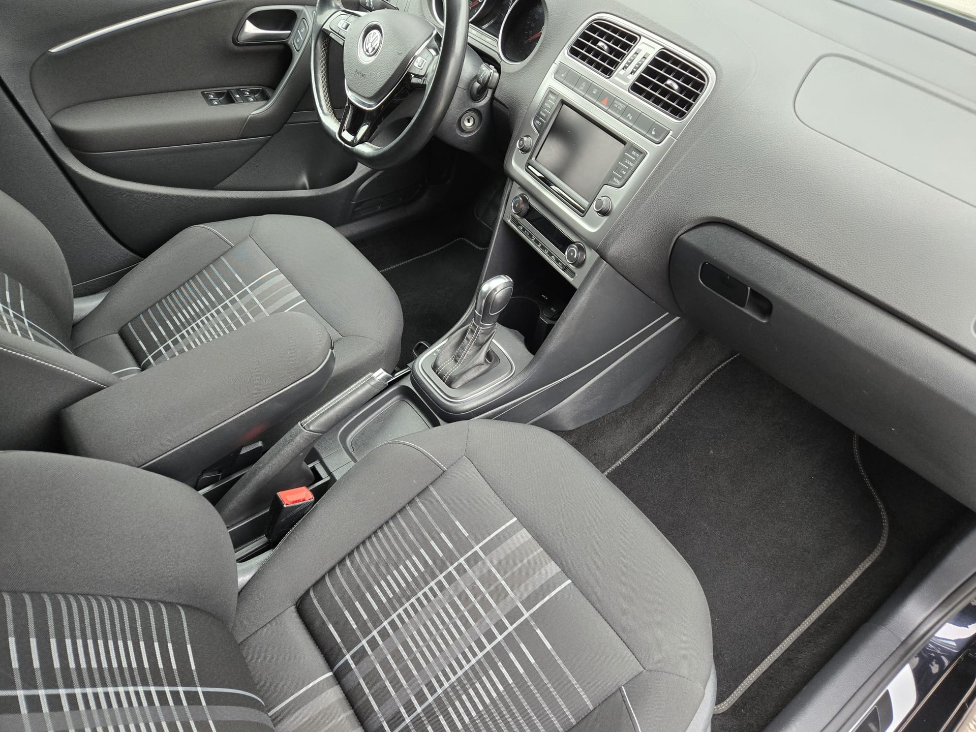 VW Polo 1.0 TSI BMT Allstar DSG-image-5