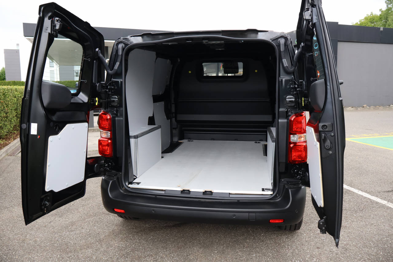 FIAT E-Scudo Kaw. L2 75 kWh-image-4