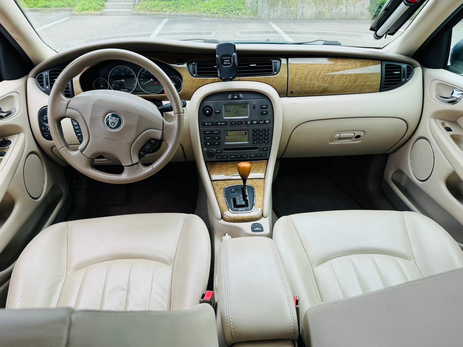 JAGUAR X-Type 2.5 V6 Traction4 Executive-image-2