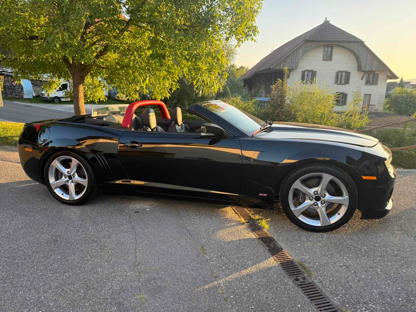 CHEVROLET Camaro SS 6.2 Convertible-image-2