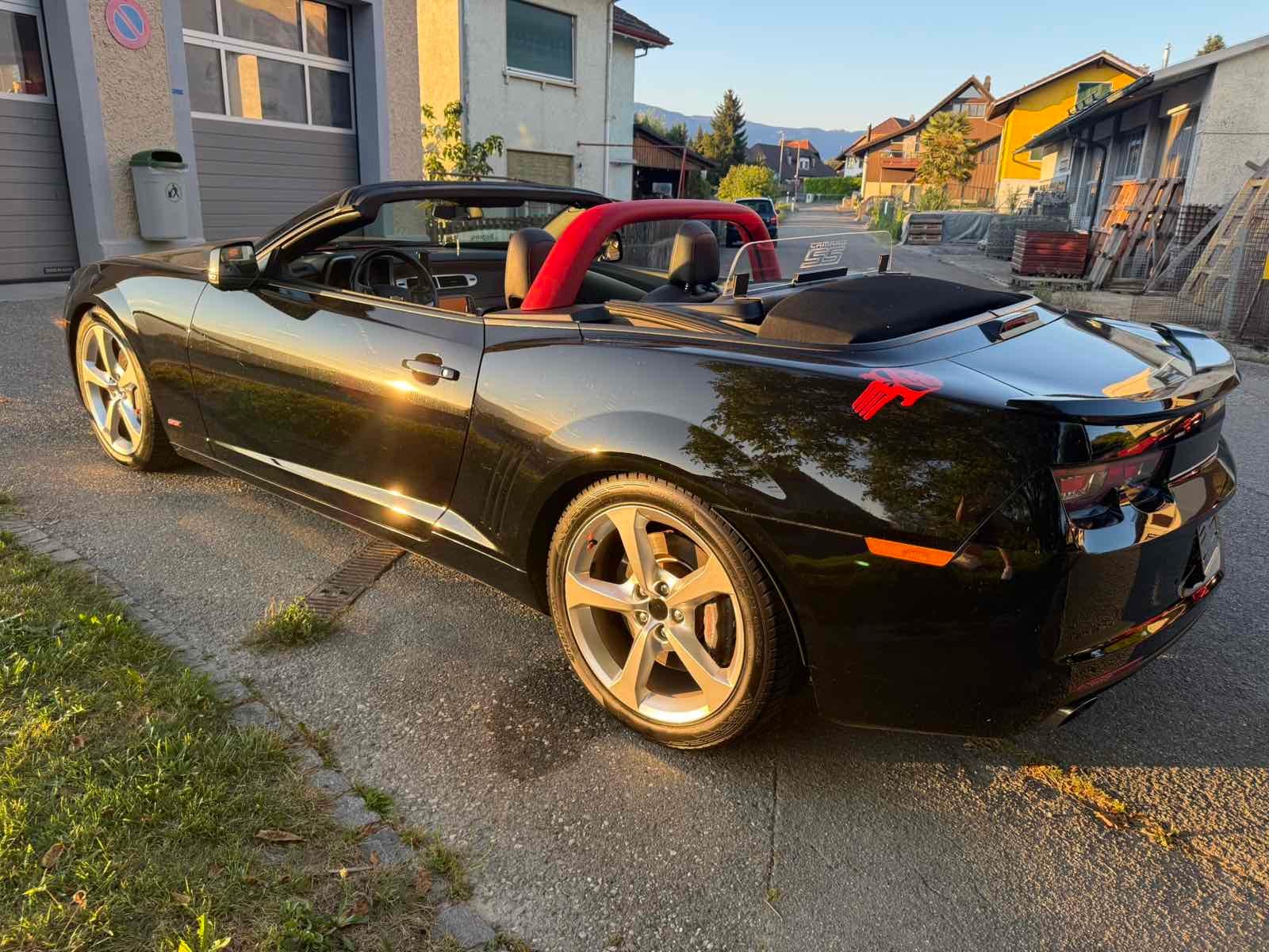 CHEVROLET Camaro SS 6.2 Convertible-image-4