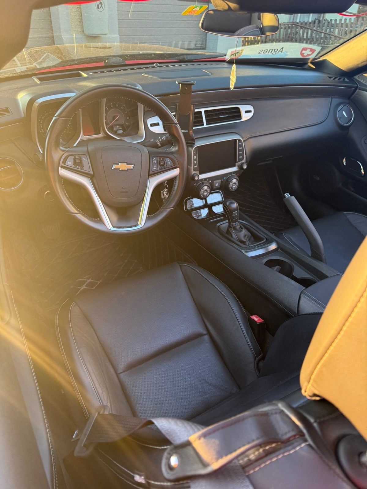 CHEVROLET Camaro SS 6.2 Convertible-image-5