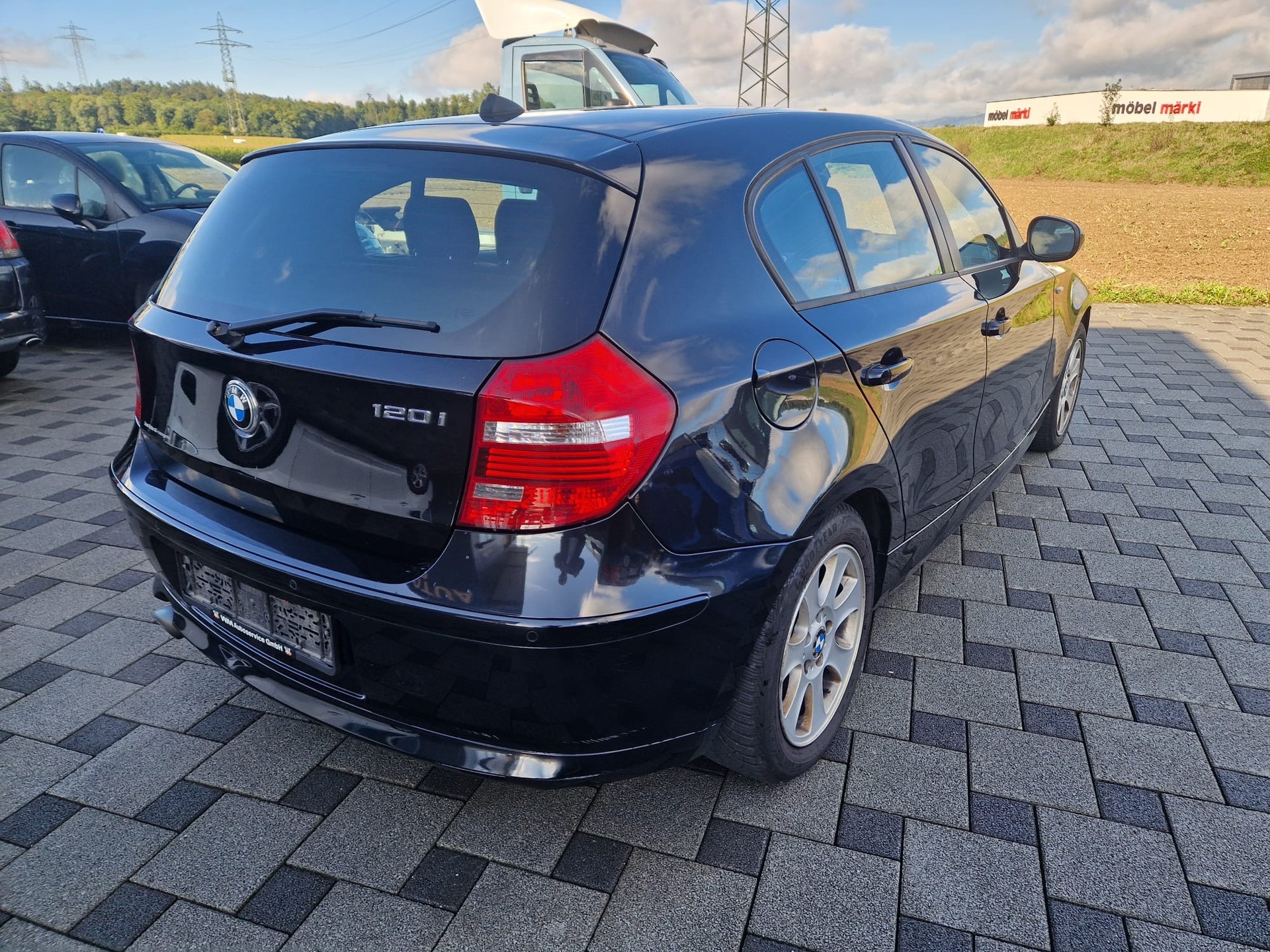 BMW 120i Steptronic-image-5