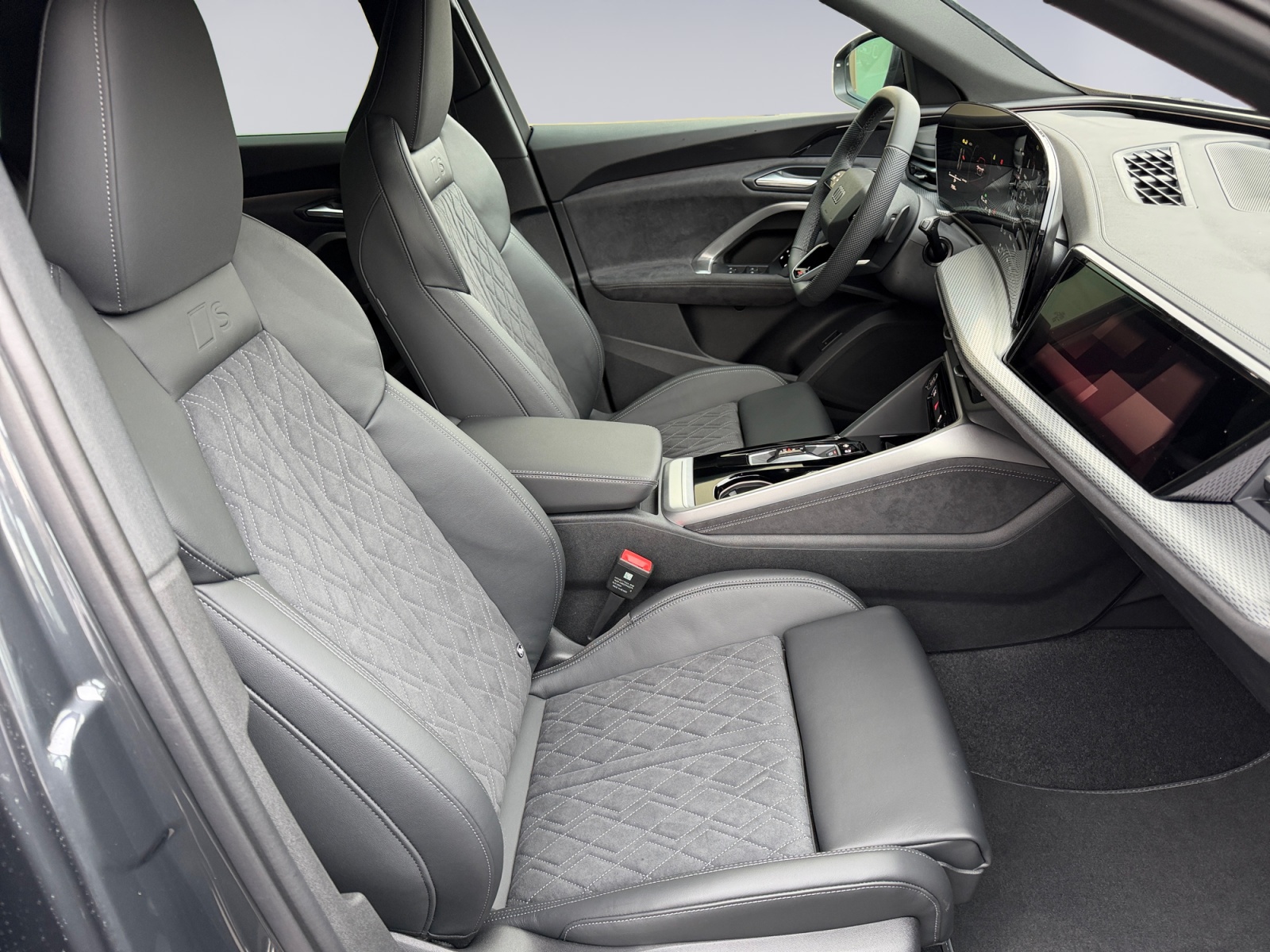 AUDI Q5 Sportback TDI quattro 150 kW S-tronic-image-12