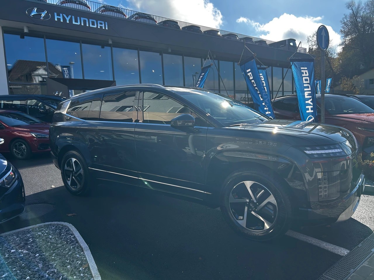 HYUNDAI IONIQ 9 Vertex 110kWh 4WD-showroom-element-3