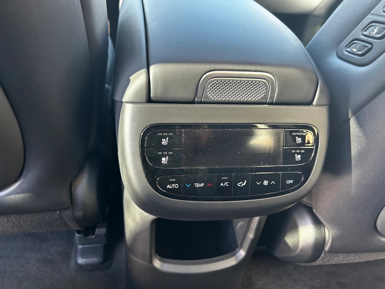 HYUNDAI IONIQ 9 Vertex 110kWh 4WD-image-14