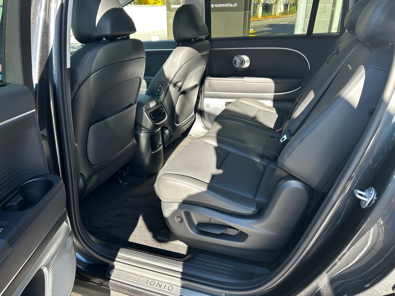 HYUNDAI IONIQ 9 Vertex 110kWh 4WD-image-12