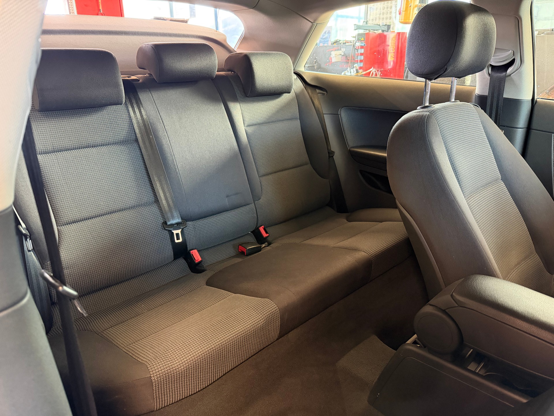 AUDI A3 1.6 Ambiente-image-12