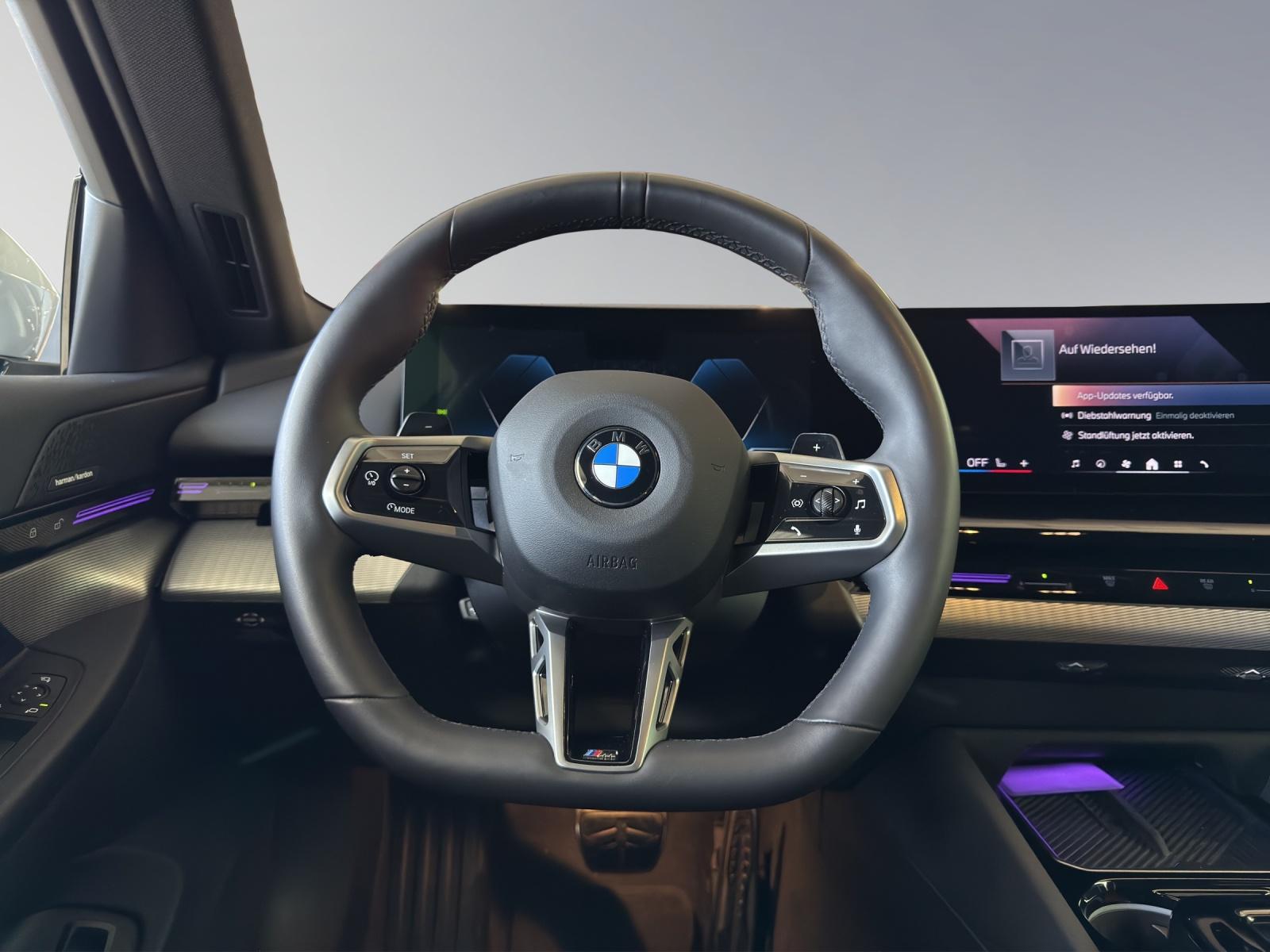 BMW 520d xDrive Touring M Sport-image-9