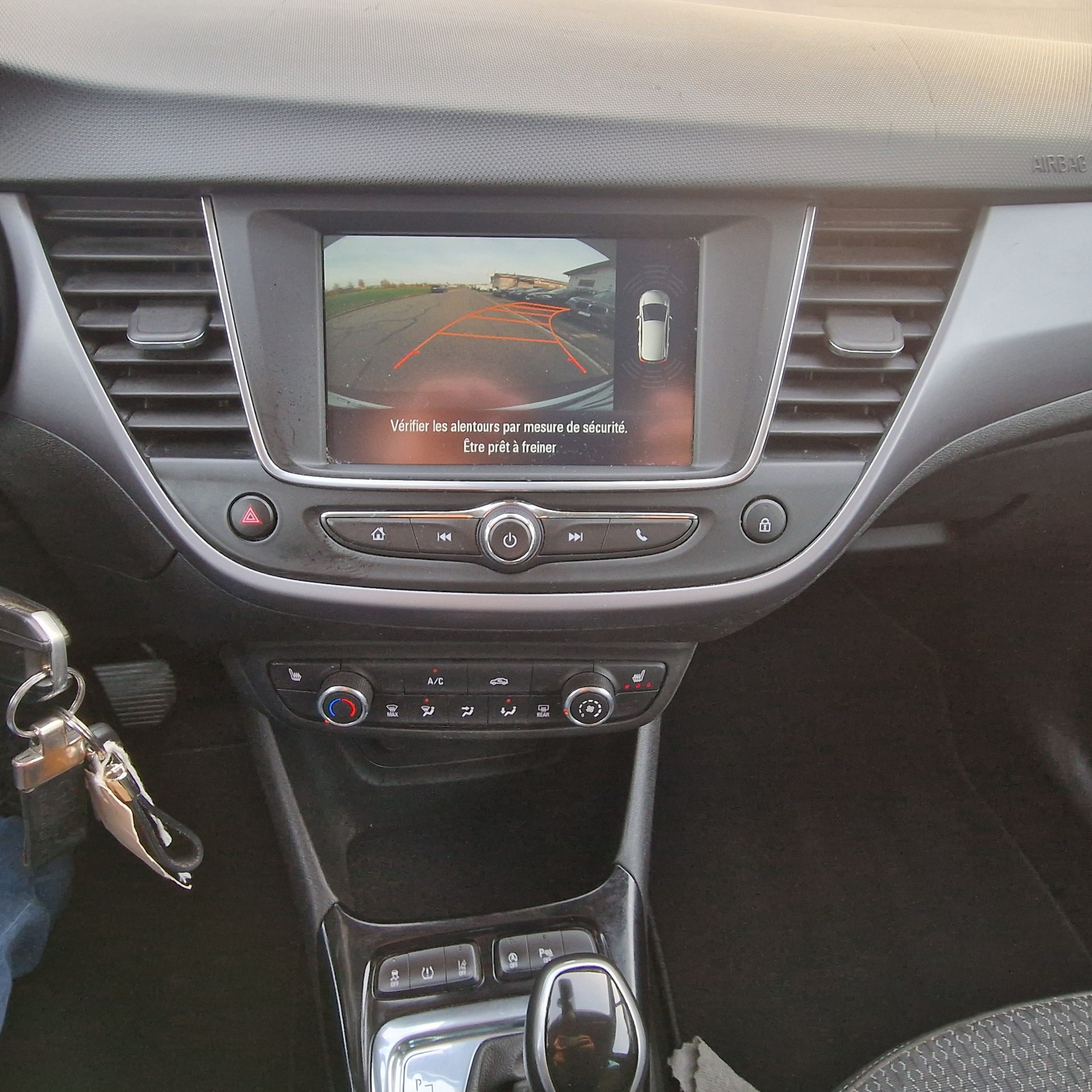 OPEL Crossland X 1.2i 120 Years Edition-image-8