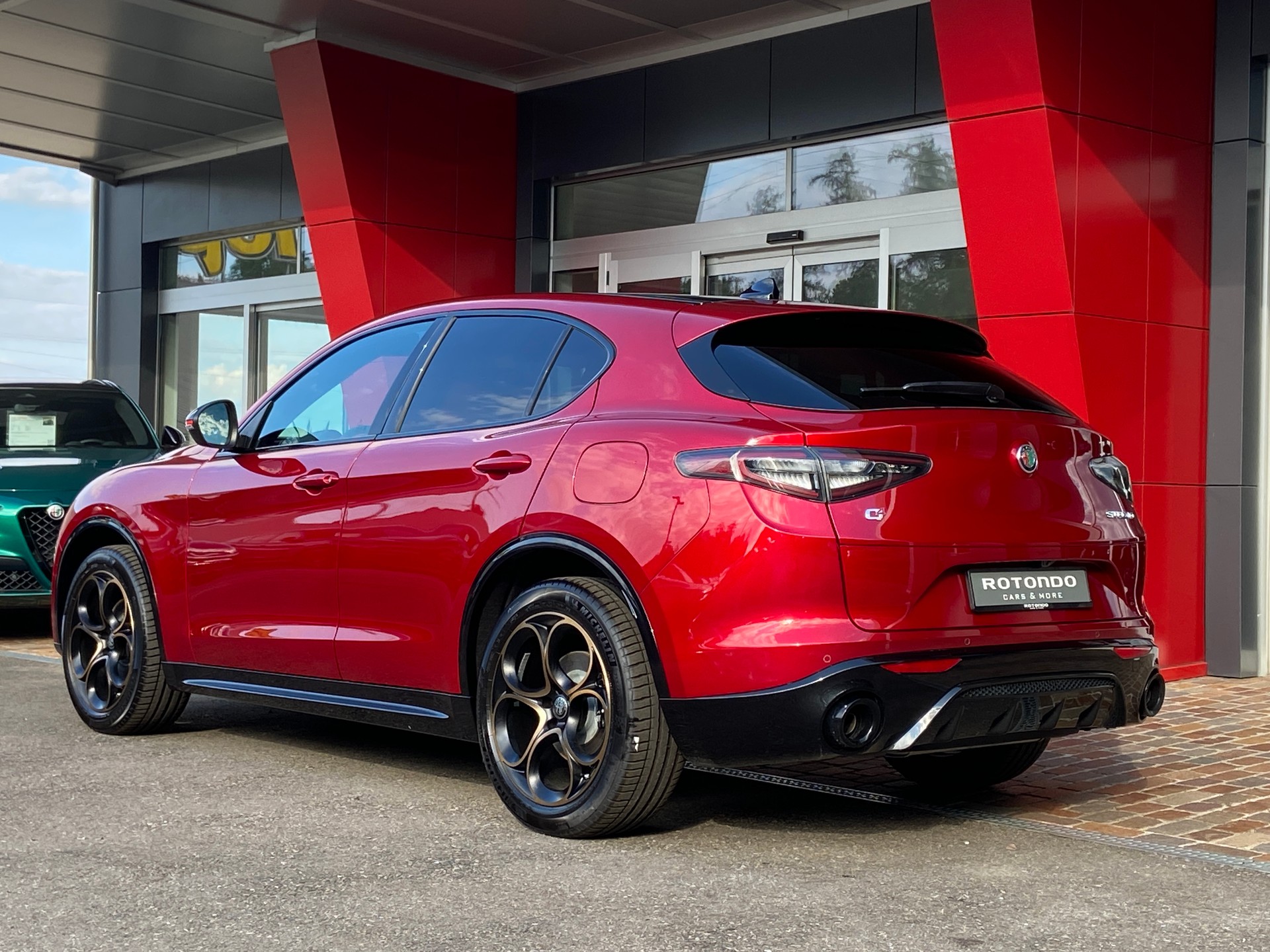 ALFA ROMEO Stelvio 2.0 Intensa Sky Q4 AT8-image-18
