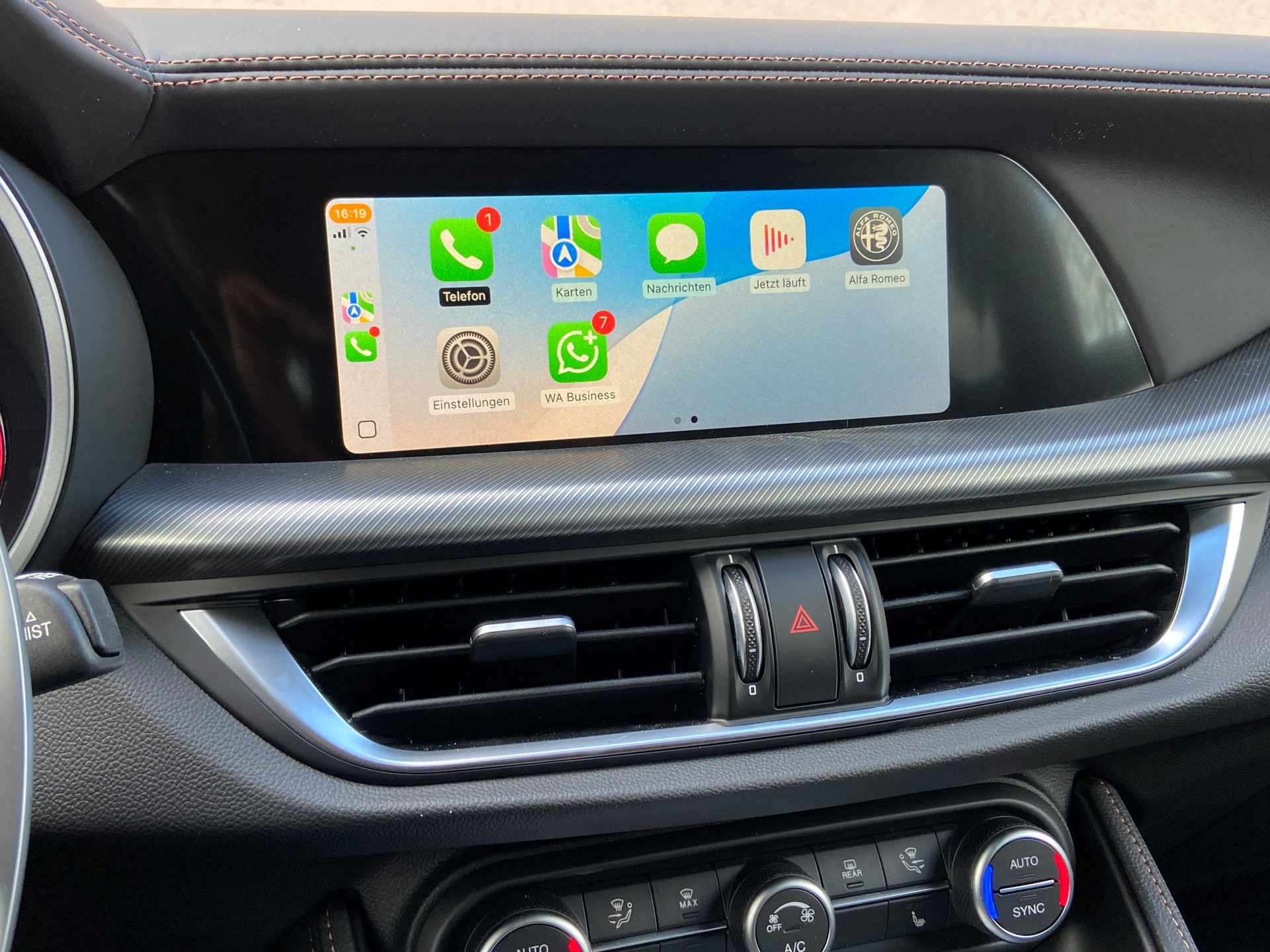 ALFA ROMEO Stelvio 2.0 Intensa Sky Q4 AT8-image-13