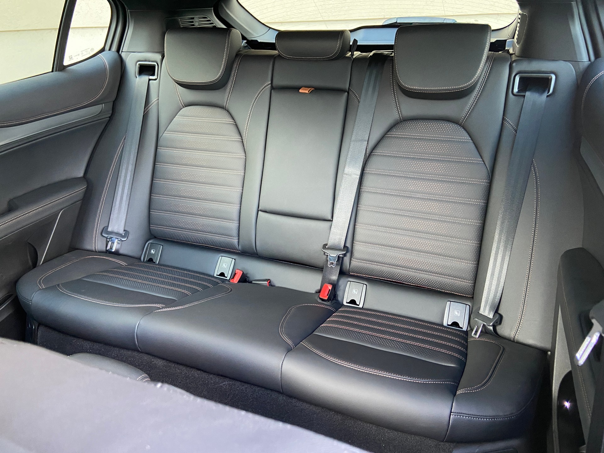 ALFA ROMEO Stelvio 2.0 Intensa Sky Q4 AT8-image-7