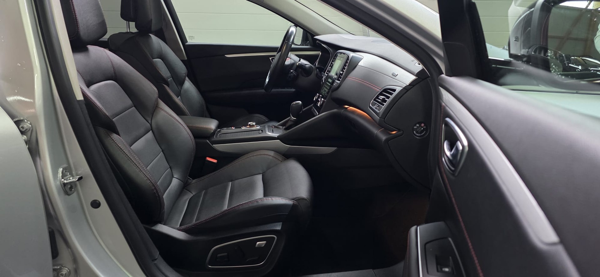 RENAULT Talisman Grandtour 1.8 TCe S-Edition EDC *CH-Fahrzeug* Frisch ab MFK: 10.07.2025* + AHK-image-9