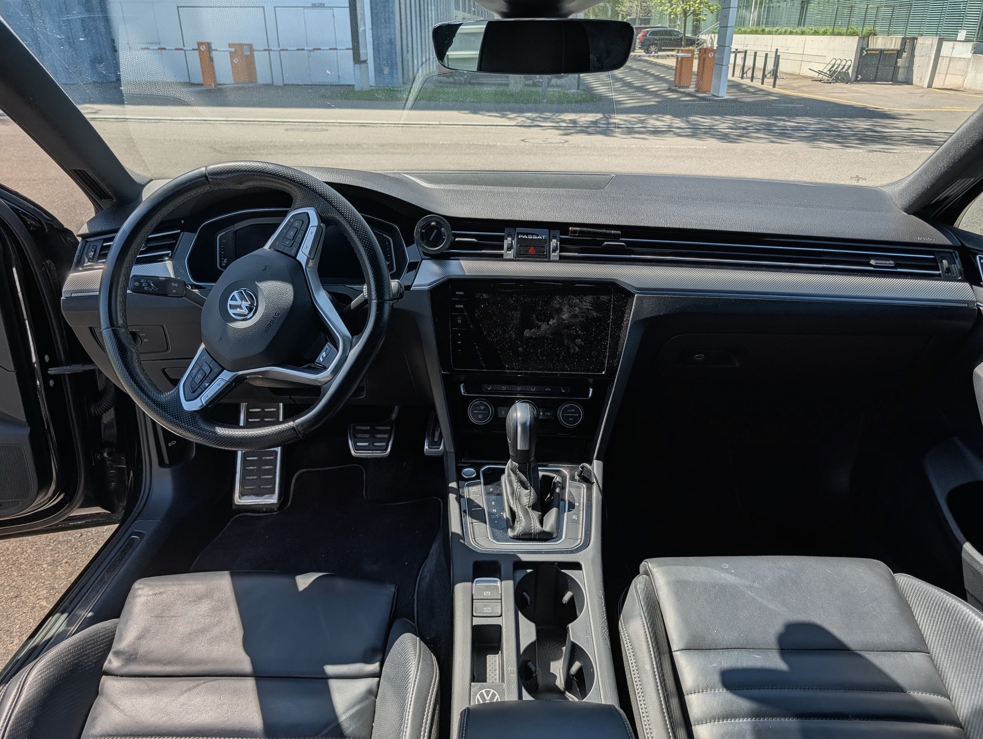 VW Passat 2.0 TDI BMT Elegance 4Motion DSG-image-5