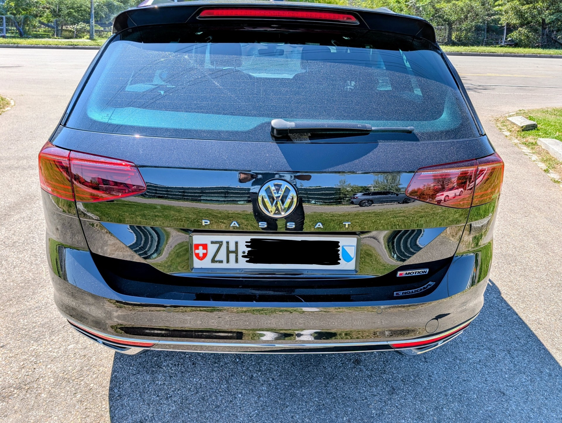 VW Passat 2.0 TDI BMT Elegance 4Motion DSG-image-3
