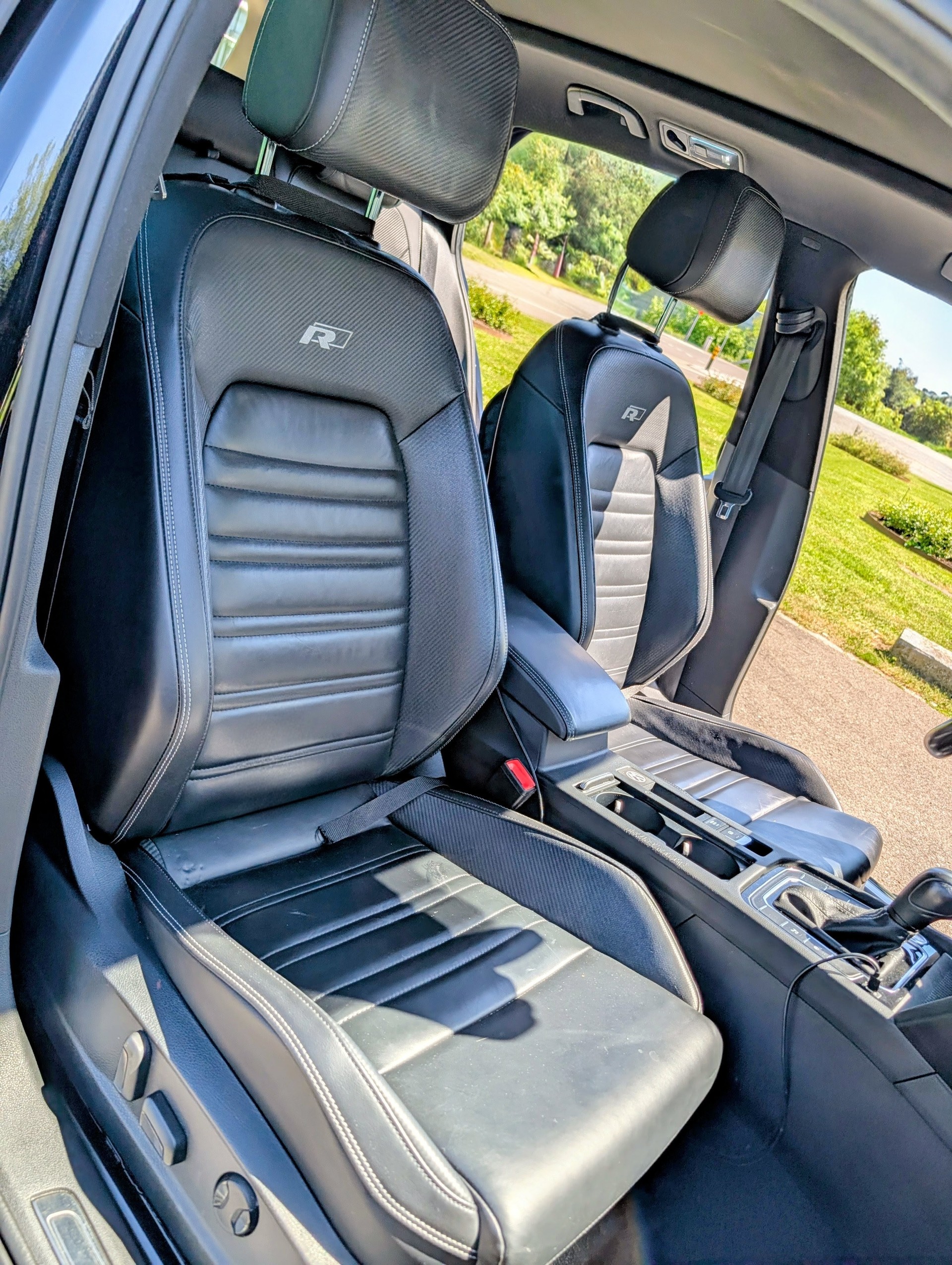 VW Passat 2.0 TDI BMT Elegance 4Motion DSG-image-7