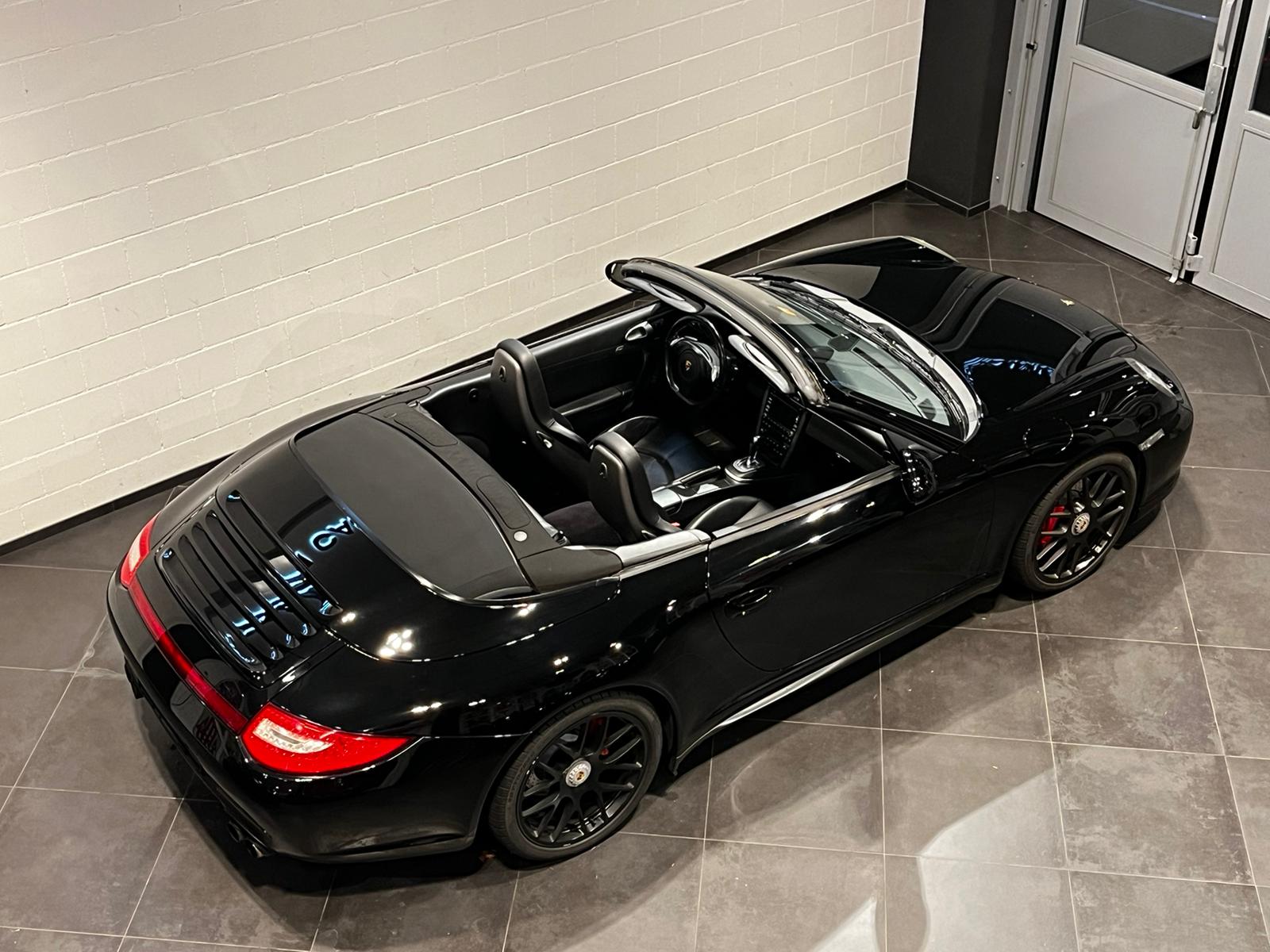 PORSCHE 911 Cabrio Carrera 4 GTS PDK-image-11
