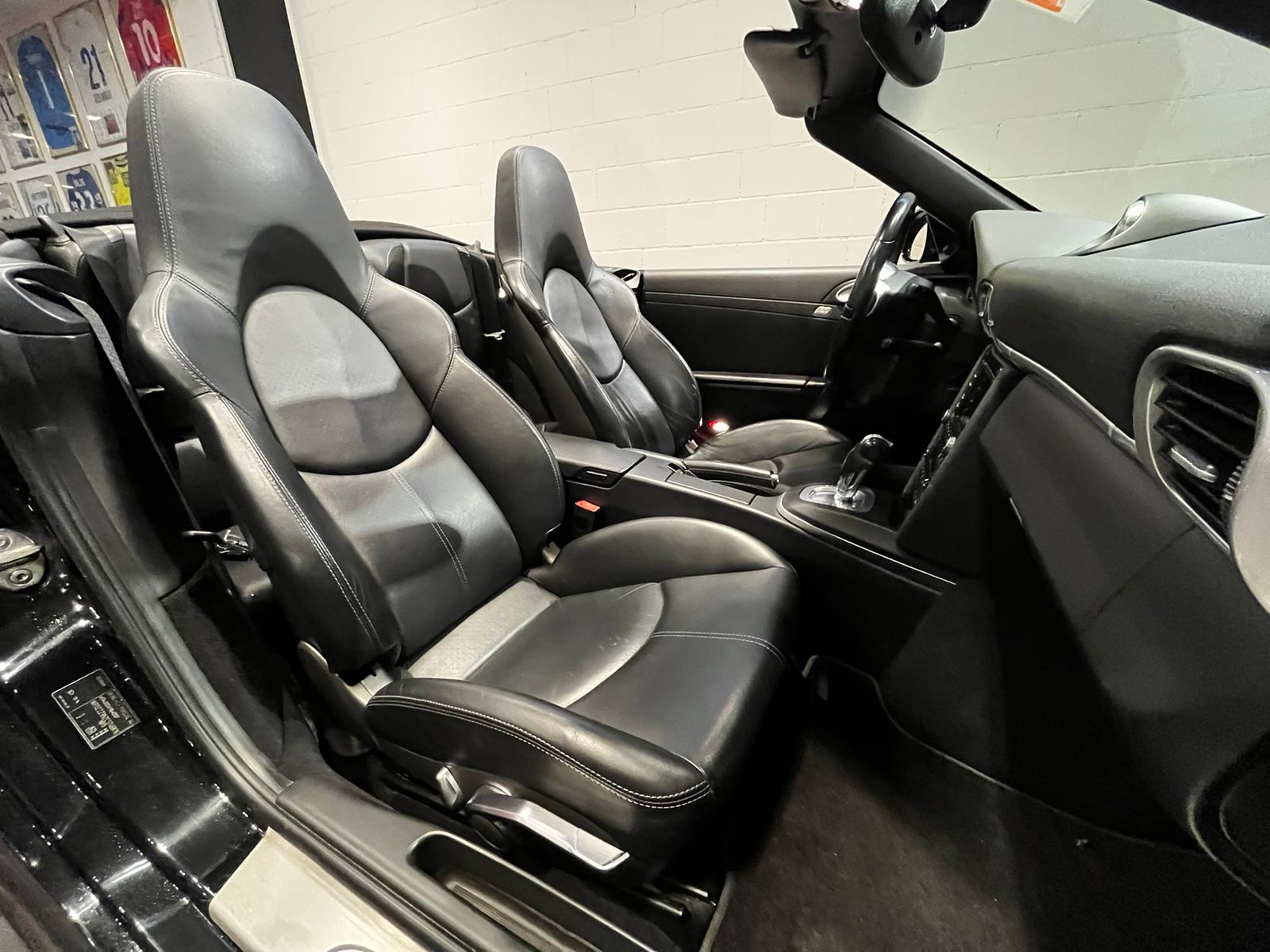 PORSCHE 911 Cabrio Carrera 4 GTS PDK-image-22