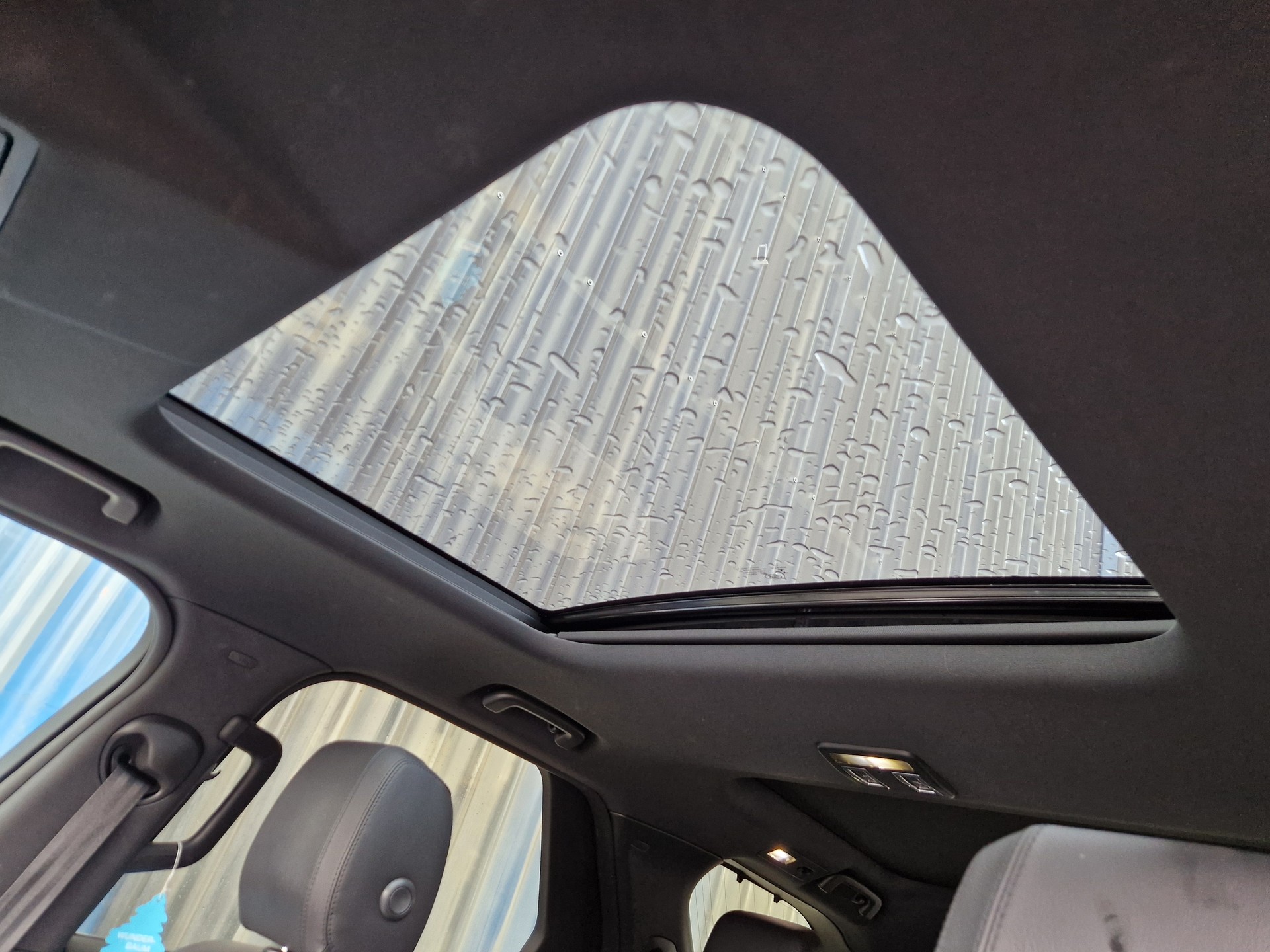 LAND ROVER Discovery 3.0 SDV6 HSE Automatic-image-10