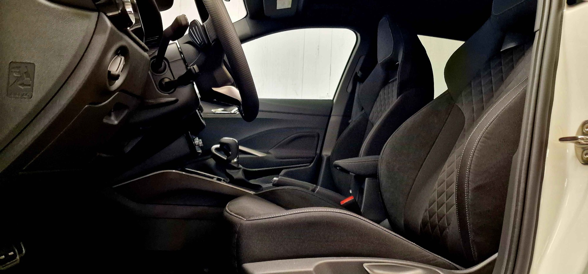 SKODA Fabia 1.0 TSI Dynamic DSG-image-3