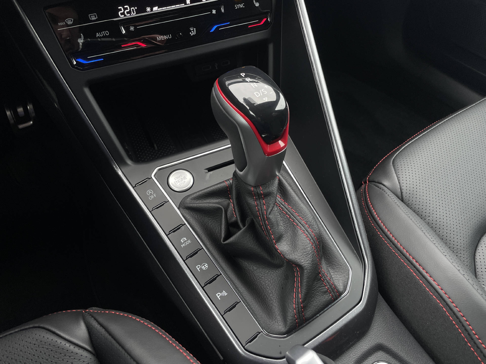 VW Polo 2.0 TSI GTI DSG-image-16