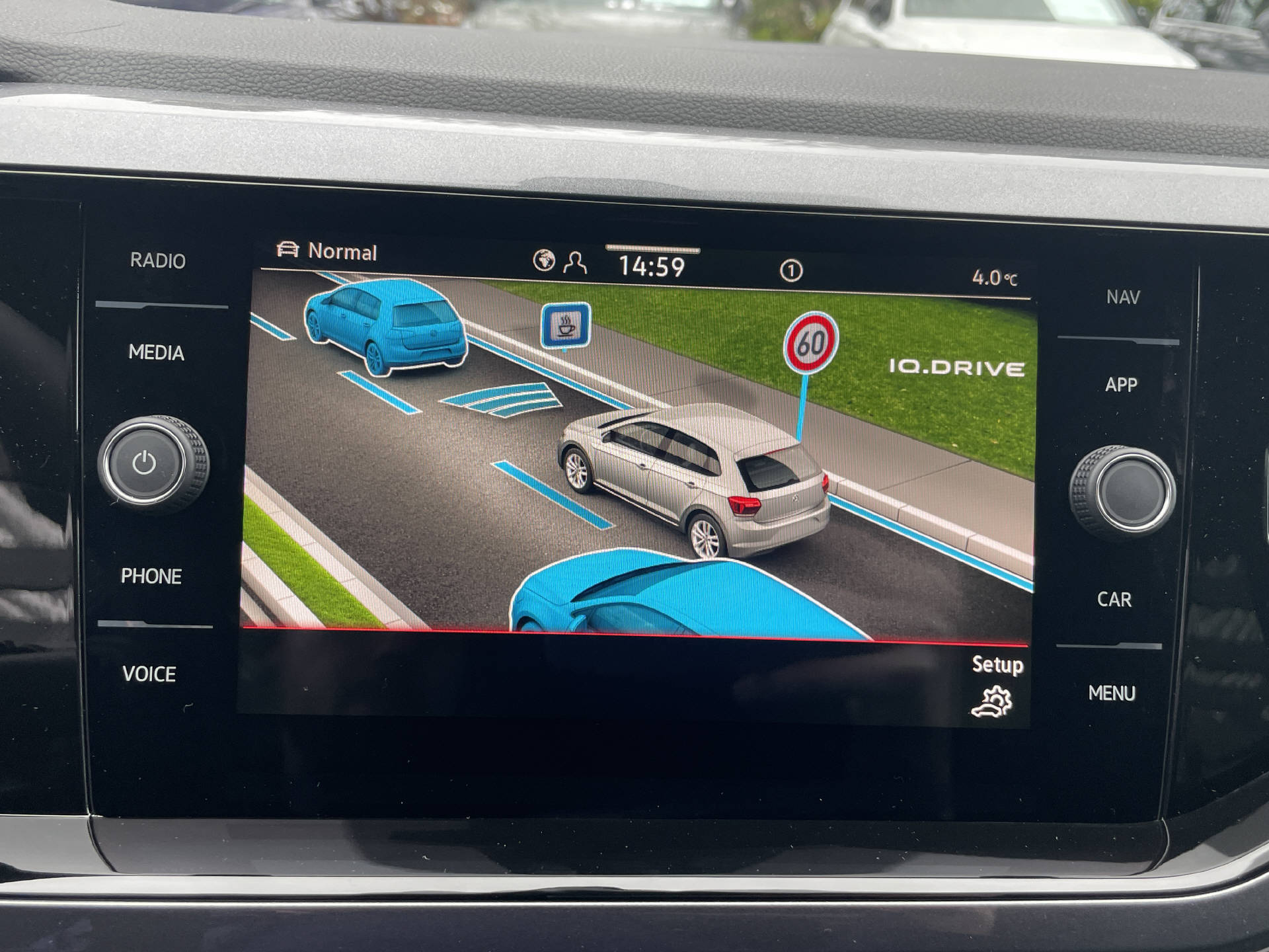 VW Polo 2.0 TSI GTI DSG-image-13