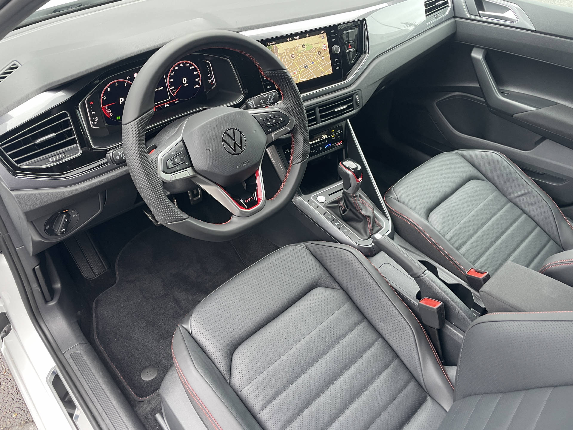 VW Polo 2.0 TSI GTI DSG-image-5