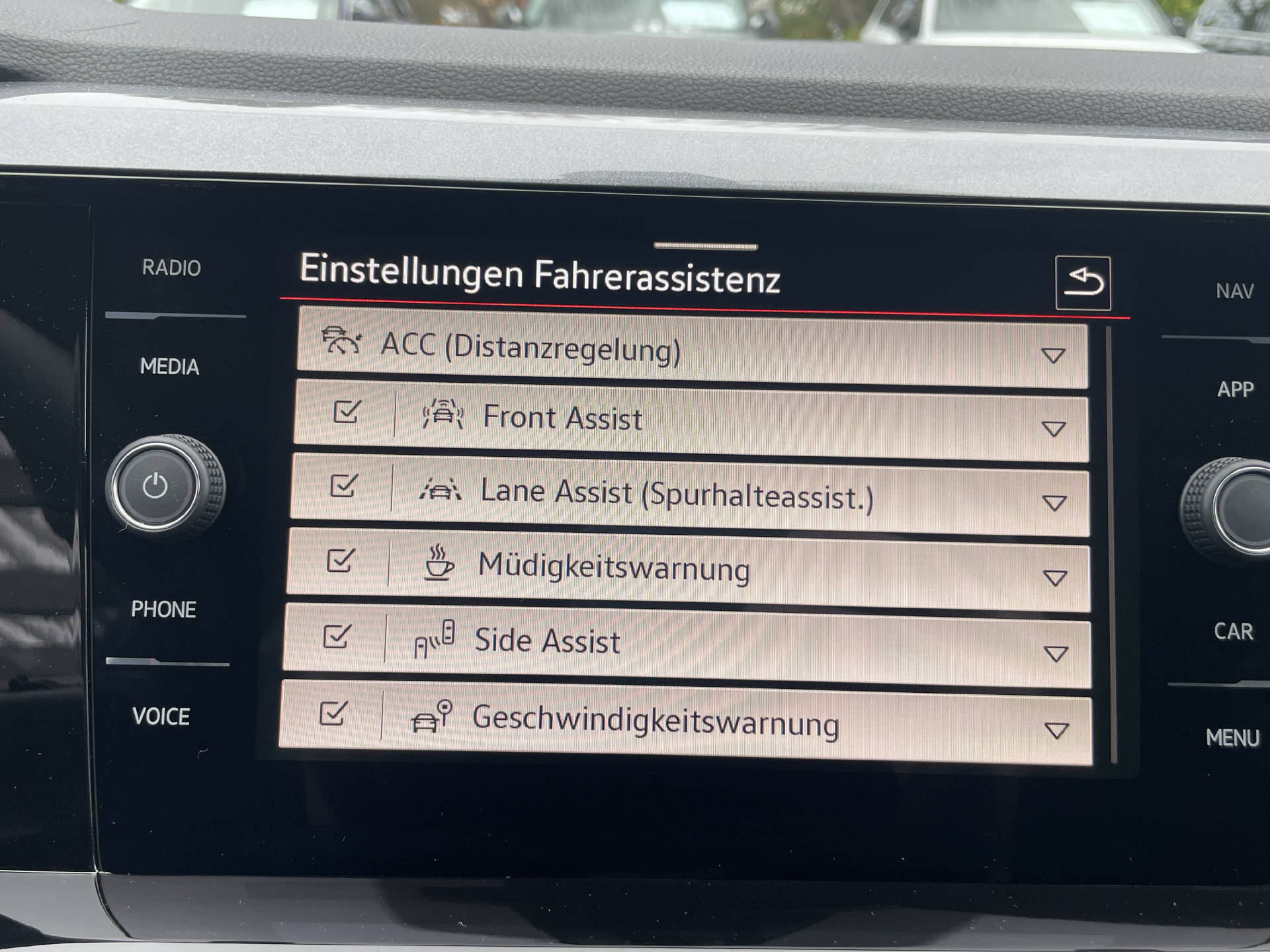 VW Polo 2.0 TSI GTI DSG-image-12