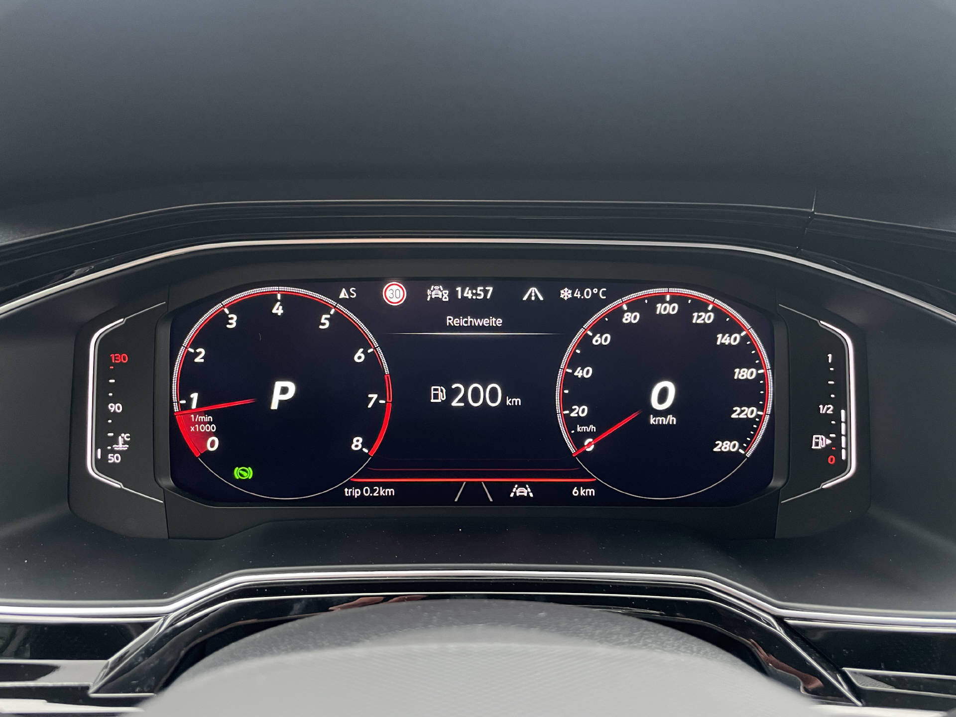 VW Polo 2.0 TSI GTI DSG-image-10