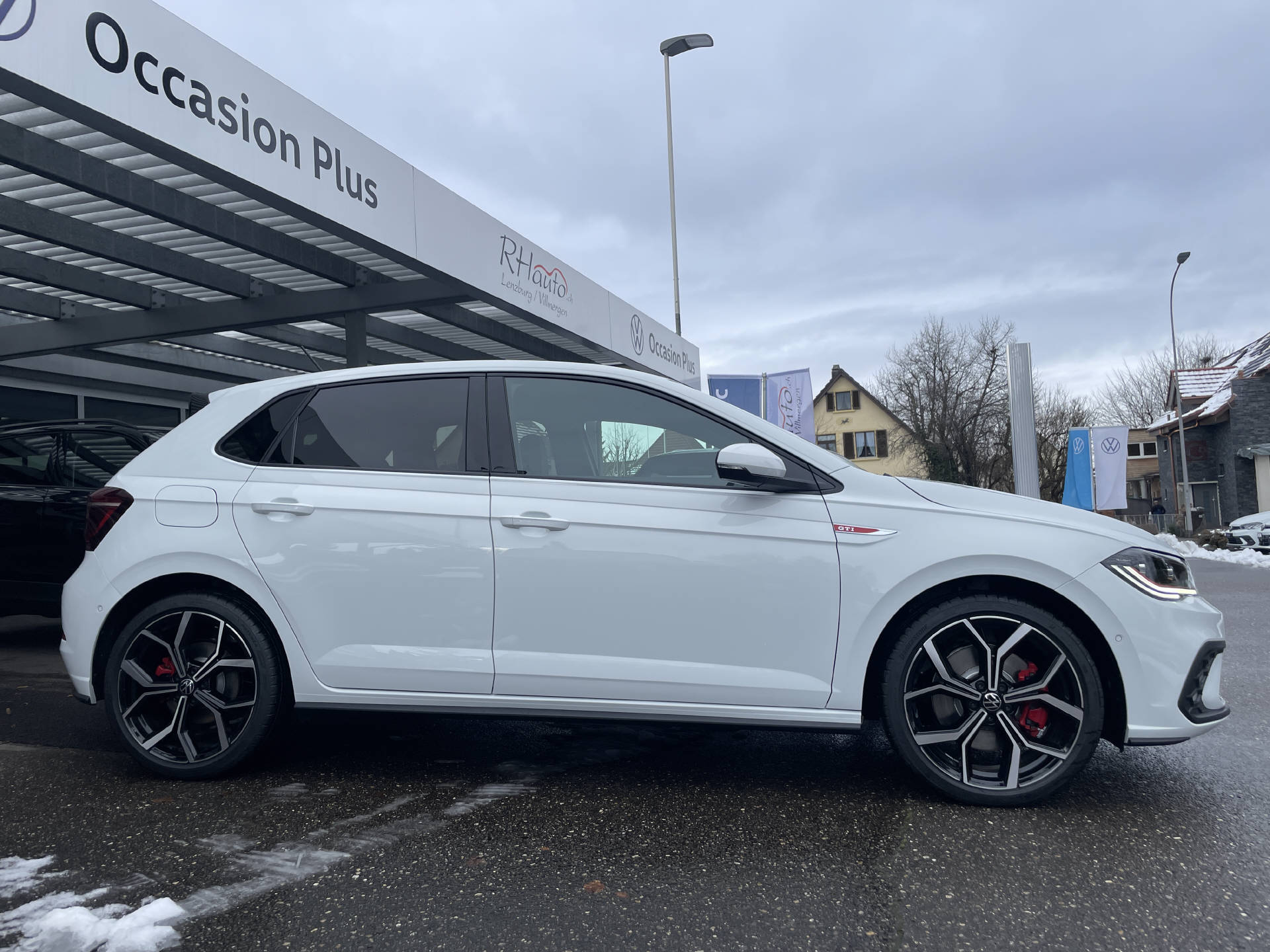 VW Polo 2.0 TSI GTI DSG-image-2