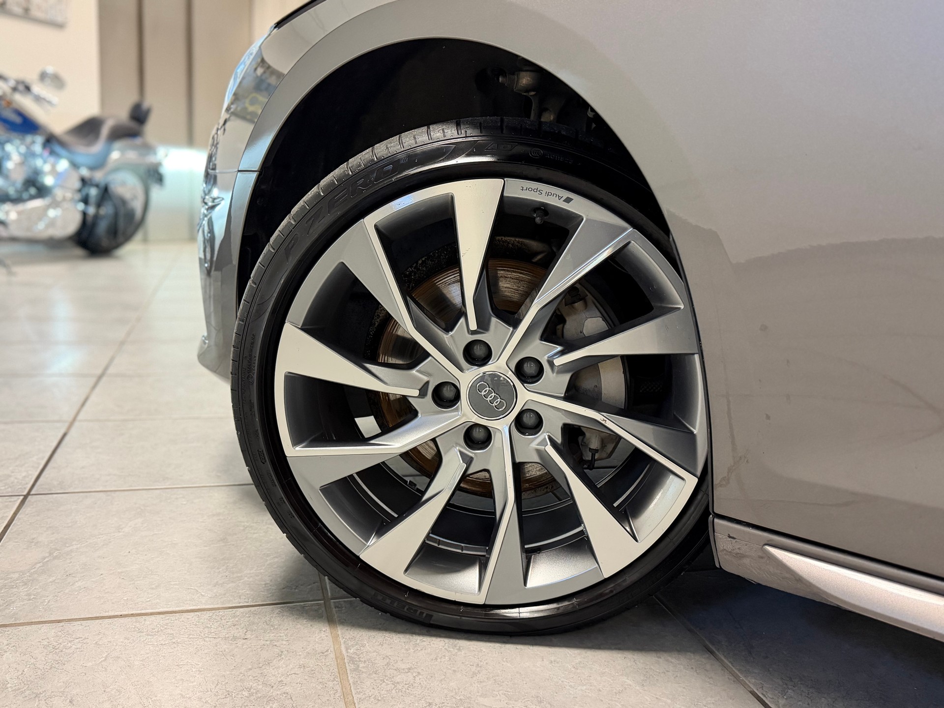 AUDI A4 Avant 40 TDI advanced quattro S-tronic-image-9