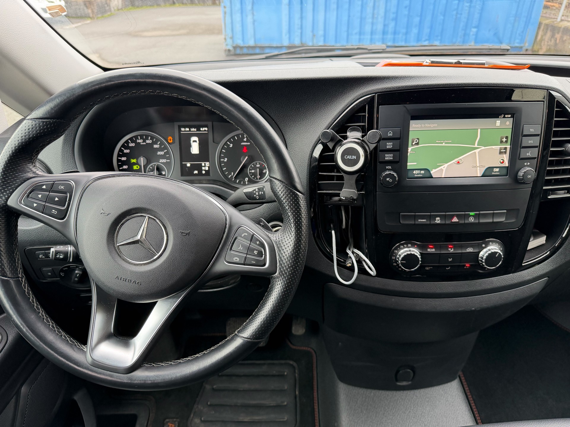 MERCEDES-BENZ Vito 114 CDI Extralang Pro Tourer 4Matic9G-Tronic-image-2