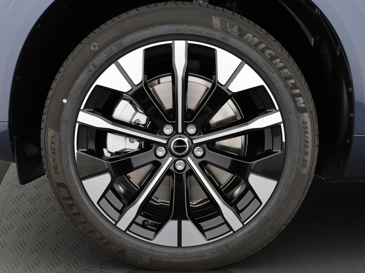 VOLVO XC60 2.0 T6 TE Plus Bright eAWD-image-10