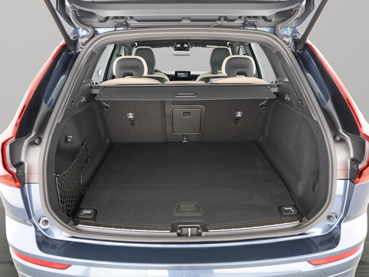 VOLVO XC60 2.0 T6 TE Plus Bright eAWD-image-9