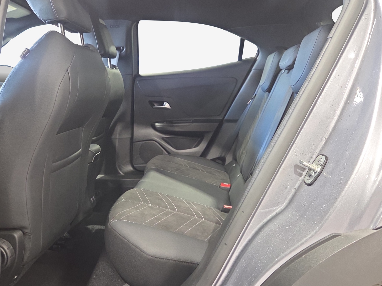 OPEL Mokka e Ultimate-image-11