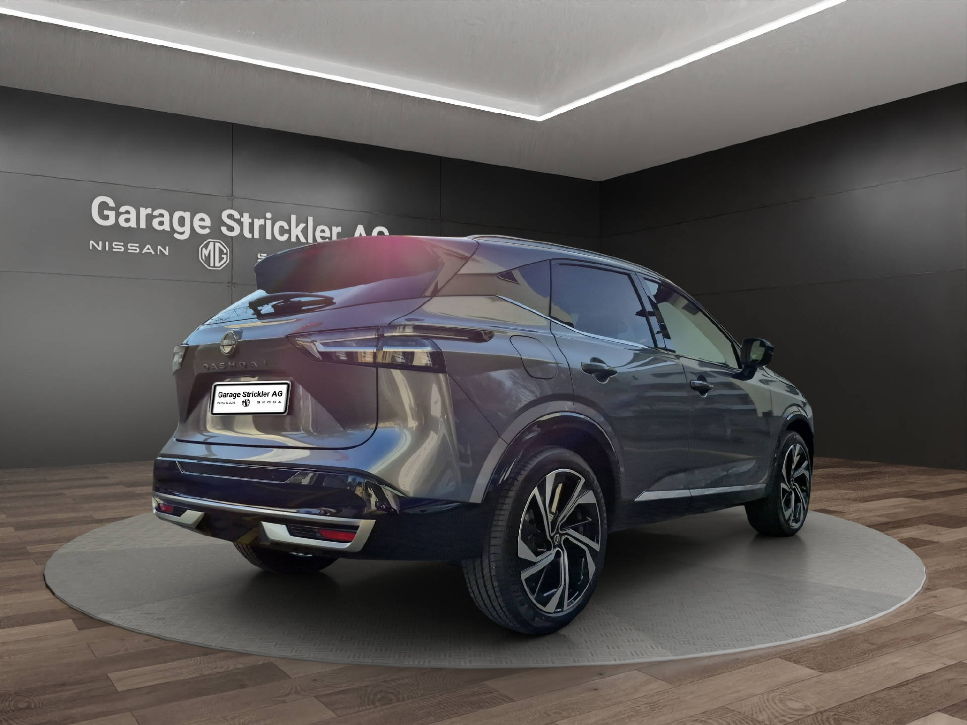 NISSAN Qashqai 1.3 DIG-T Tekna+ 4x4-image-4