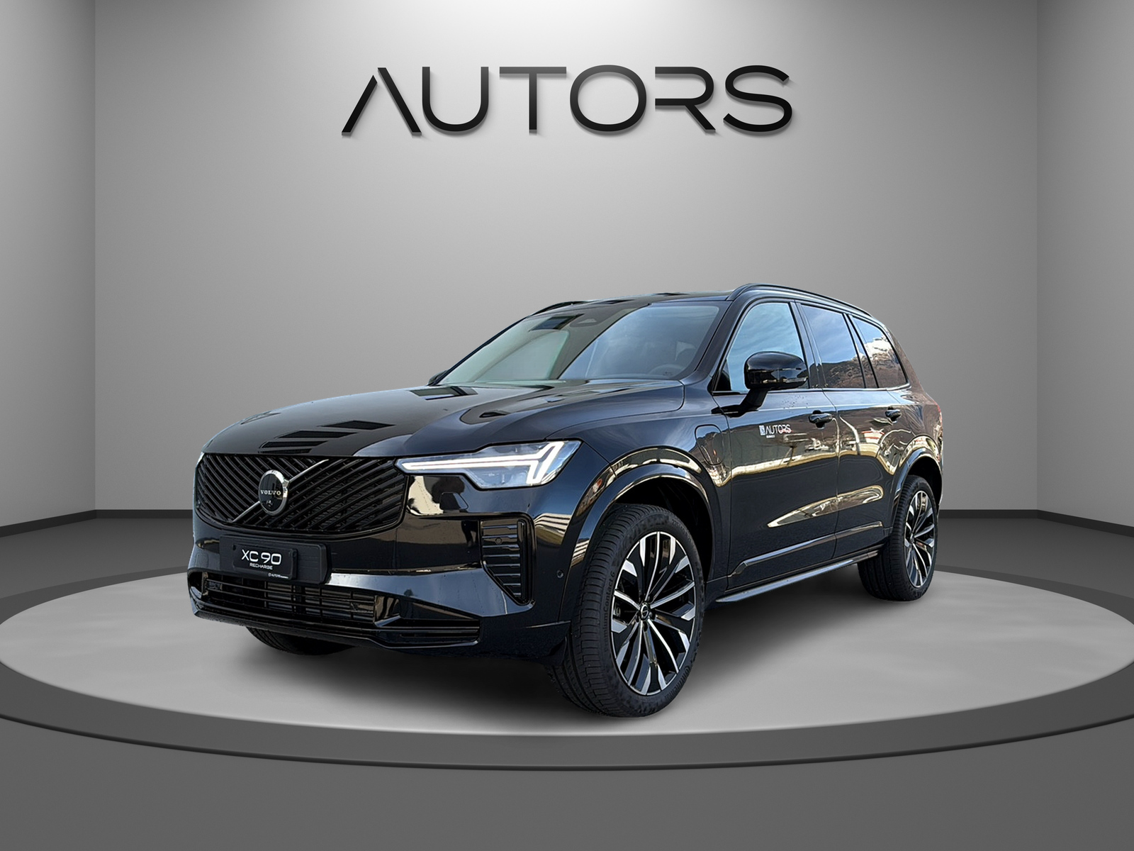 VOLVO XC90 T8 eAWD PluginHybrid Ultra Dark Geartronic-image-0