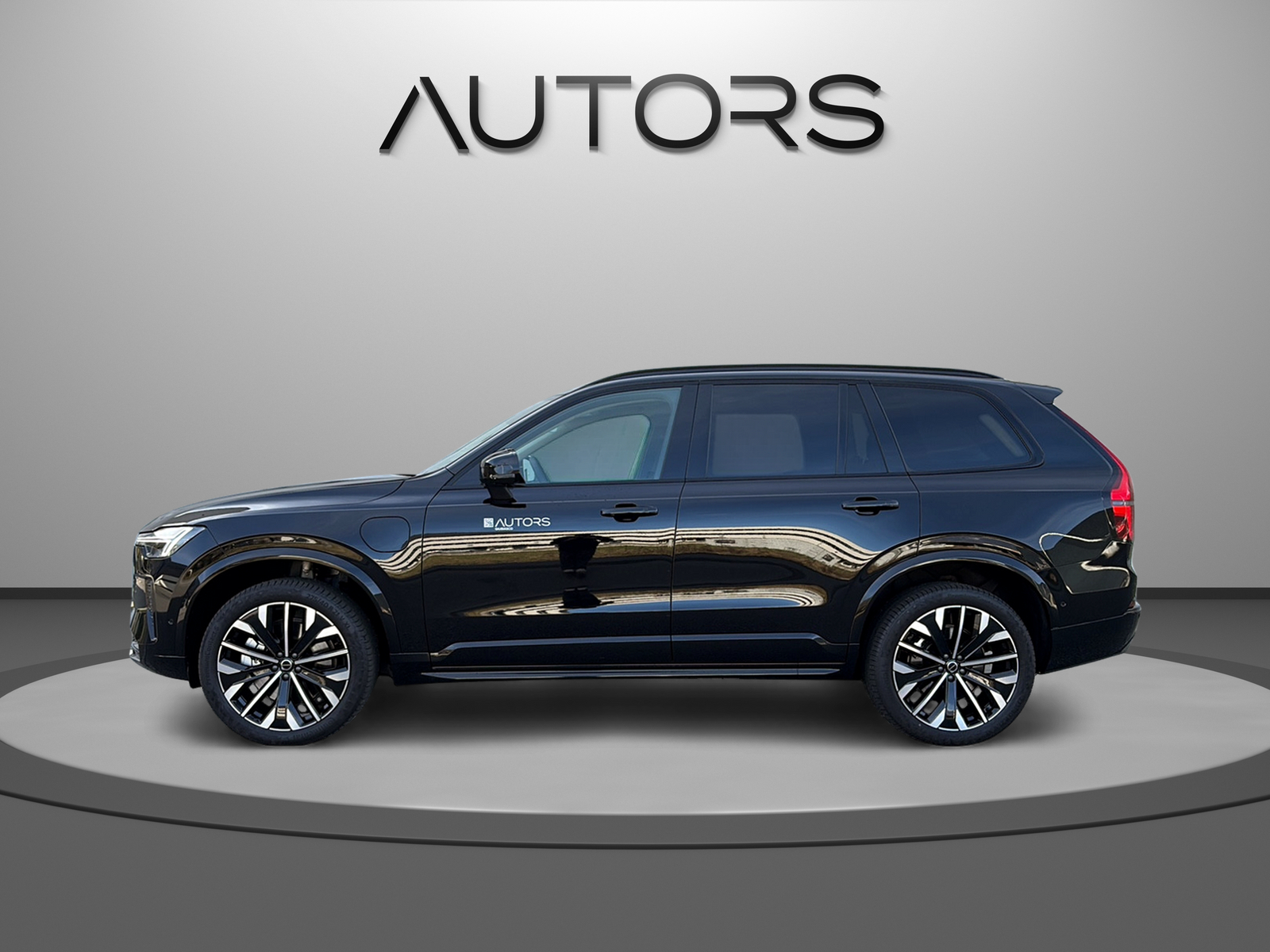 VOLVO XC90 T8 eAWD PluginHybrid Ultra Dark Geartronic-image-3